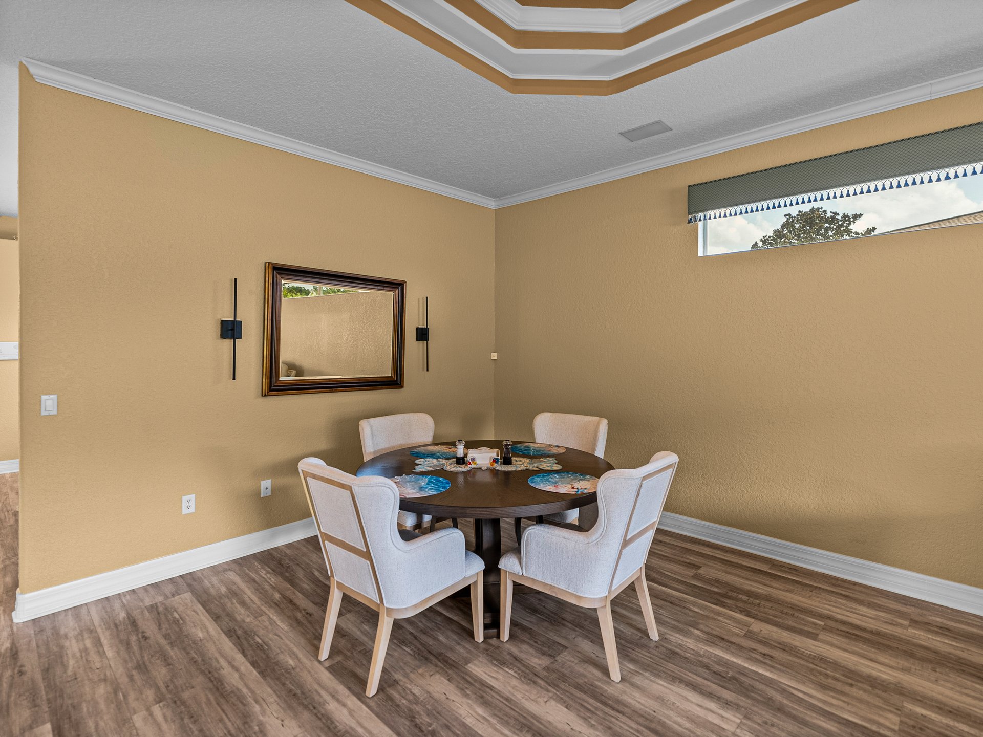 12413 WOODLANDS CIR