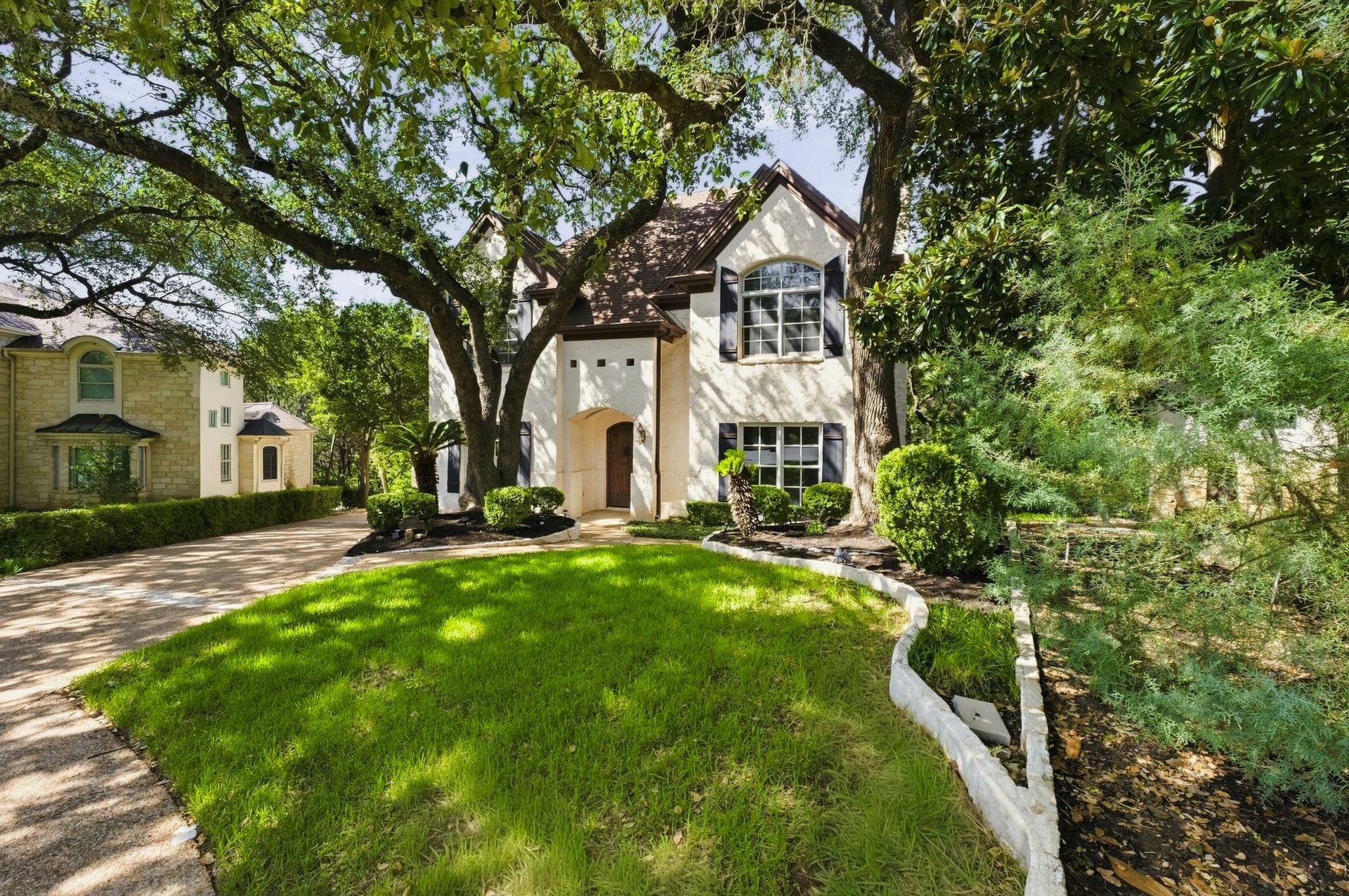 2900 Meandering River Court