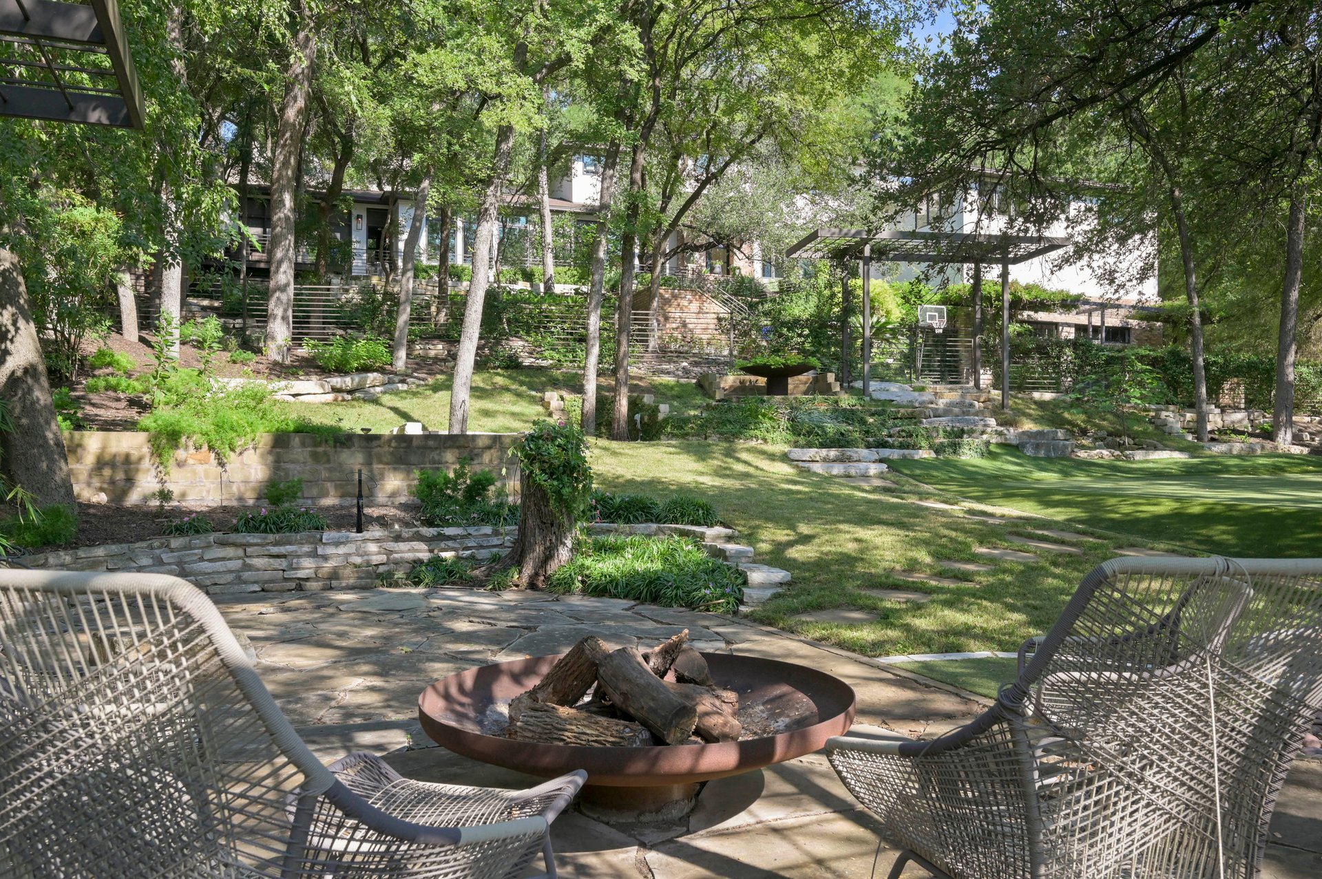 2406 Pemberton Parkway