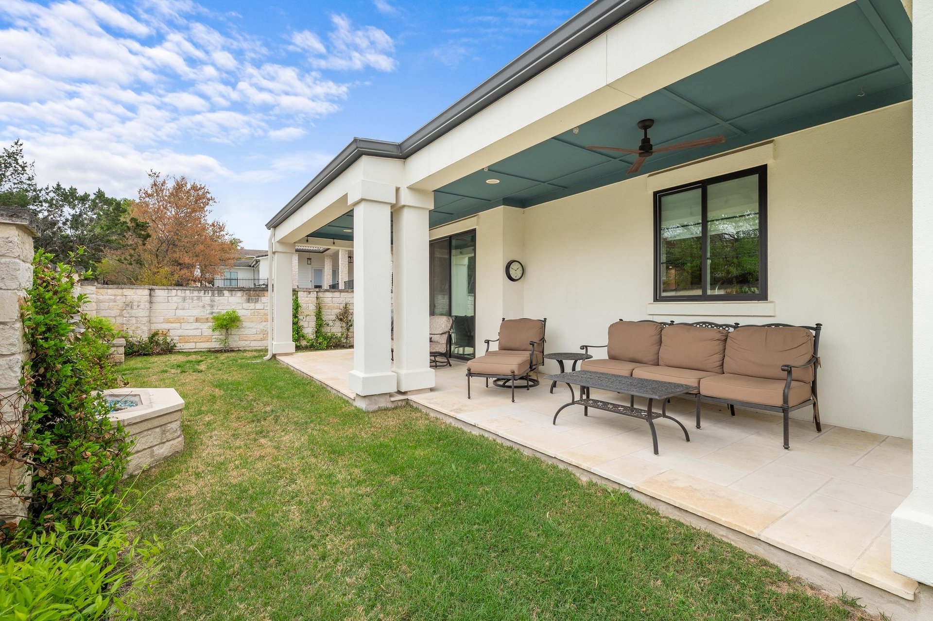 60 Autumn Oaks Drive