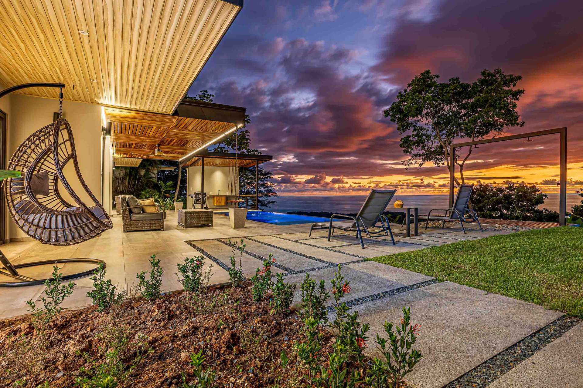 Exclusive Luxury Villa with Infinity Pool