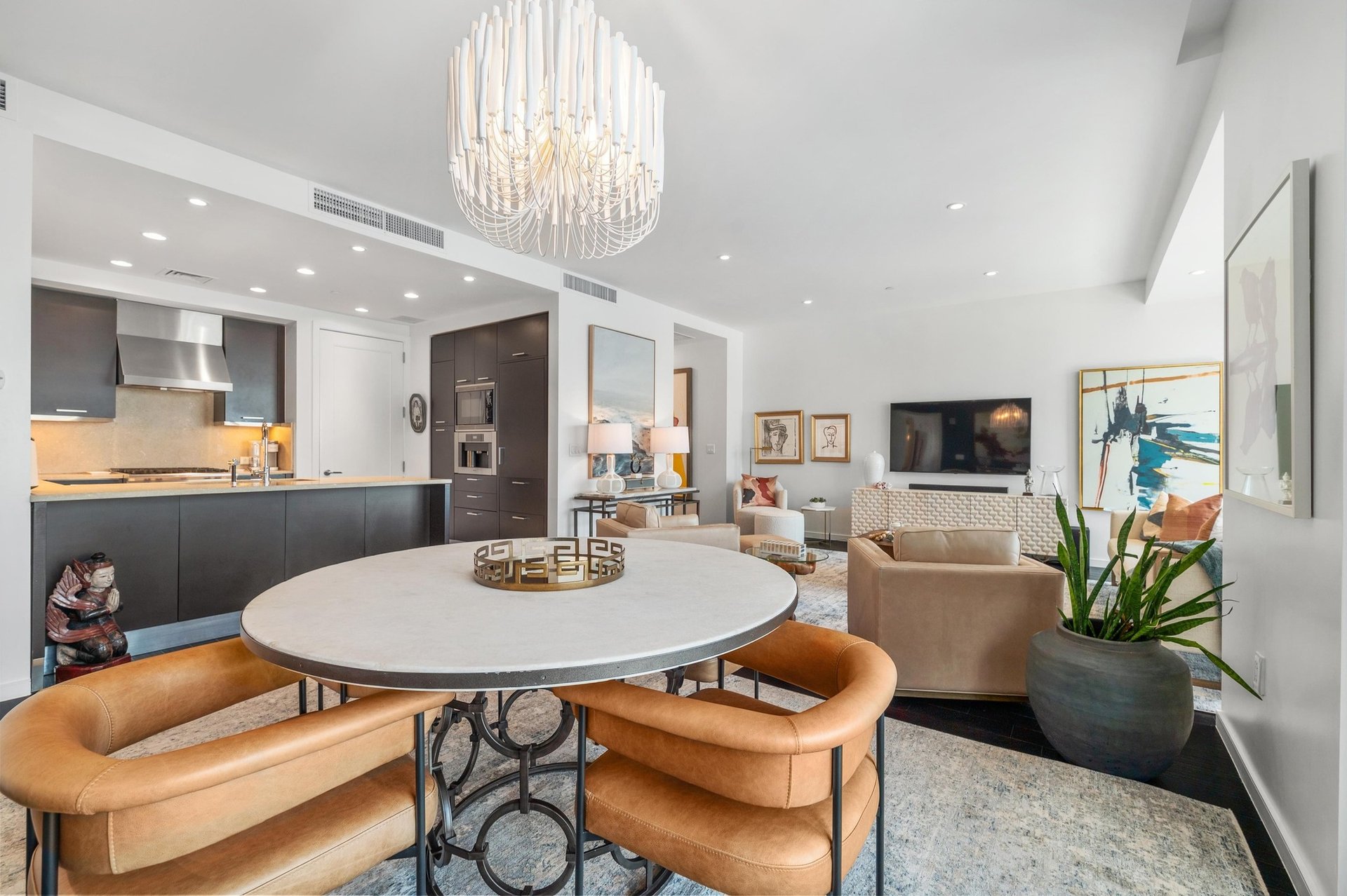 200 Congress Ave #13A 