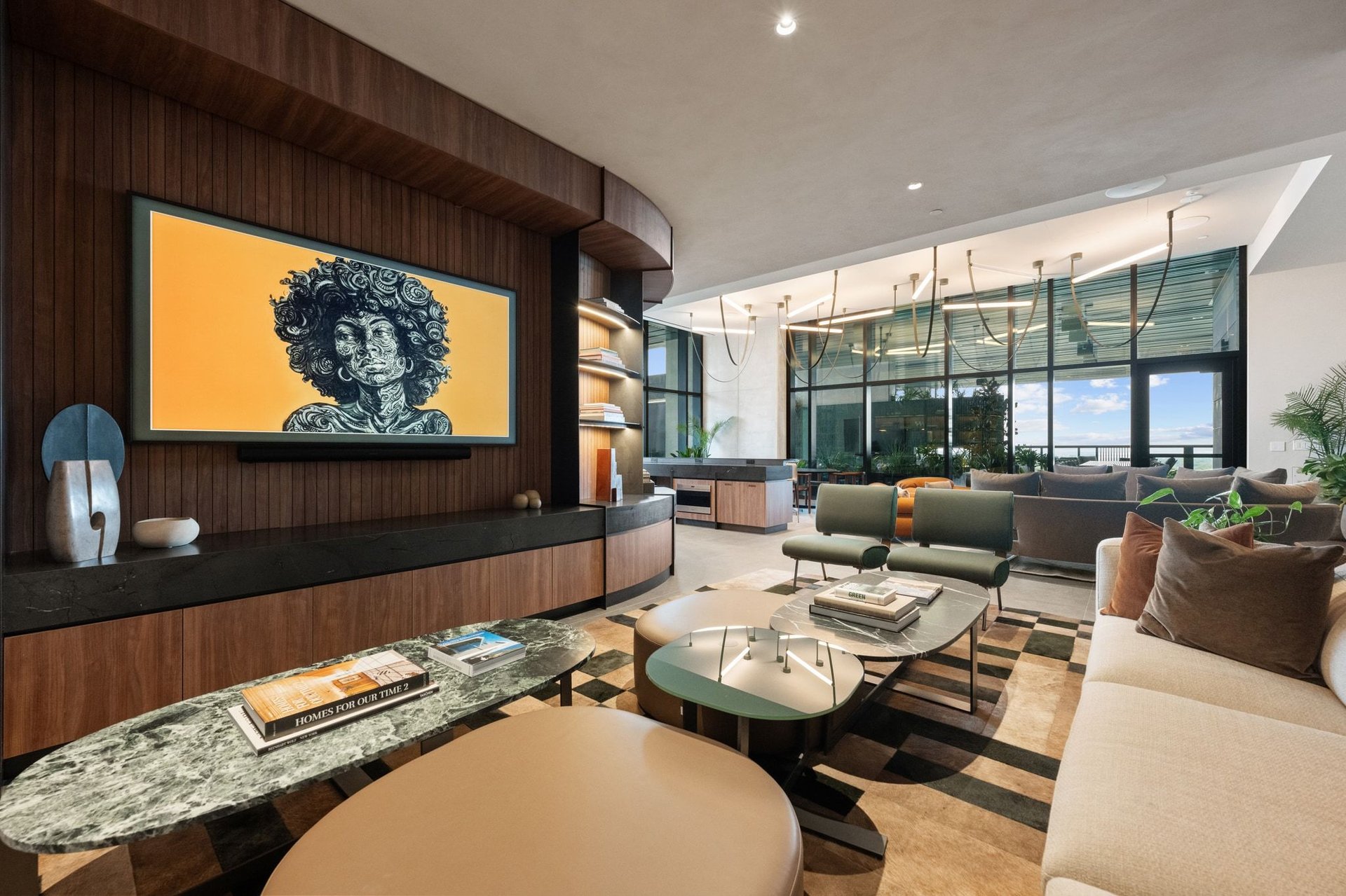 610 Davis Street #3902