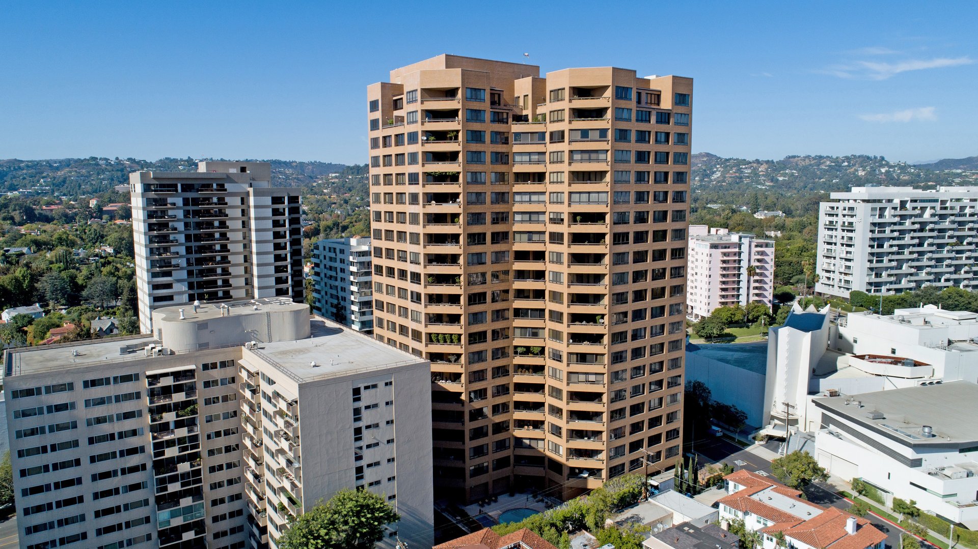 10430 Wilshire Blvd. Unit 1703