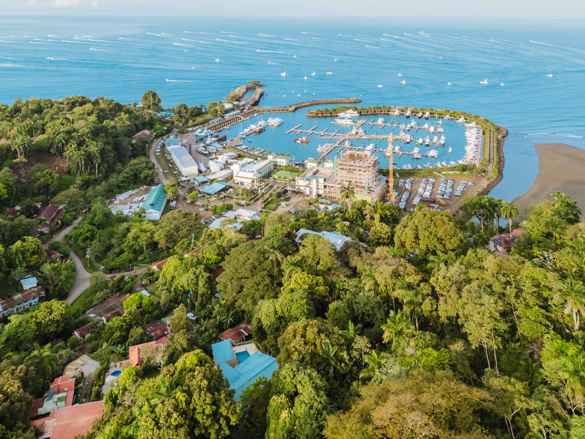 The Lodge - 8 Bedroom Multi-Family Estate with Stunning Marina Views