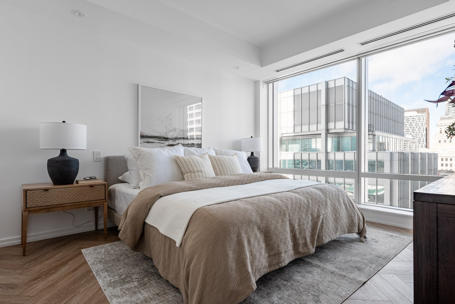 Suite 1906- 180 University Avenue