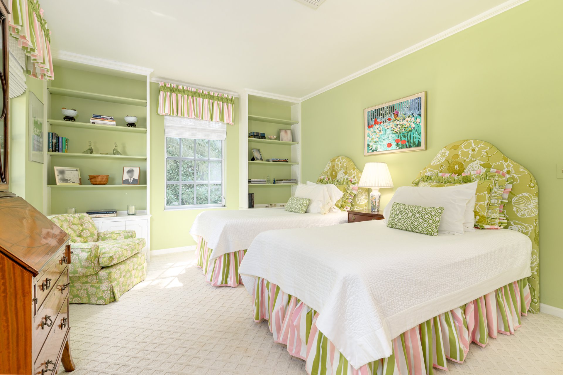 18 Gomez Rd