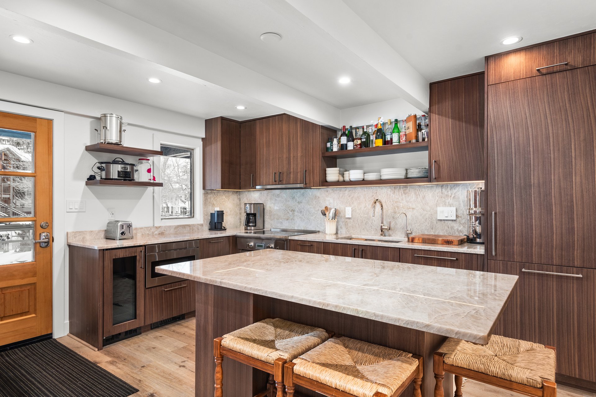 Wonderful 3 Bedroom Condo at Chateau Blanc 