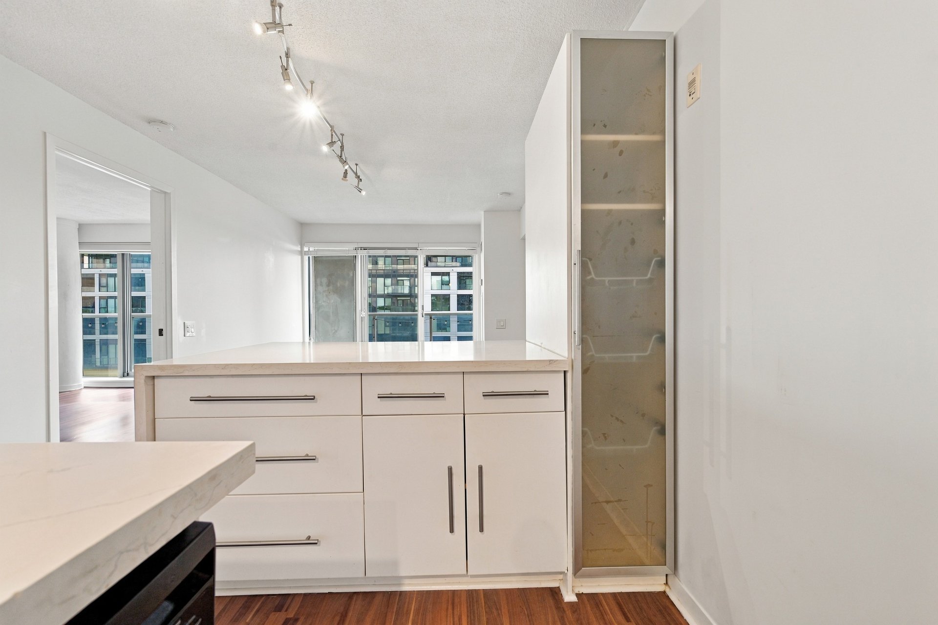 Immaculate 2 Bedroom Corner Unit