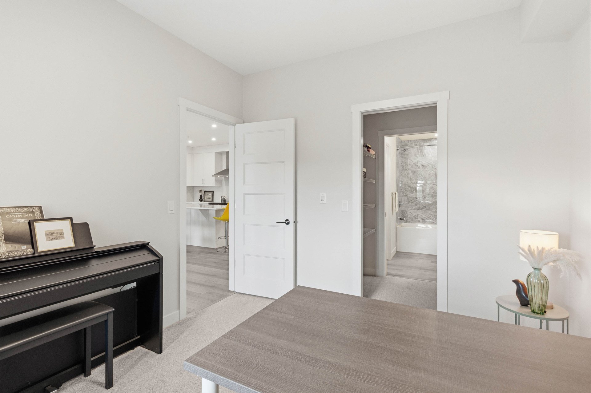 81 Arbour Lake View NW Unit: 1306