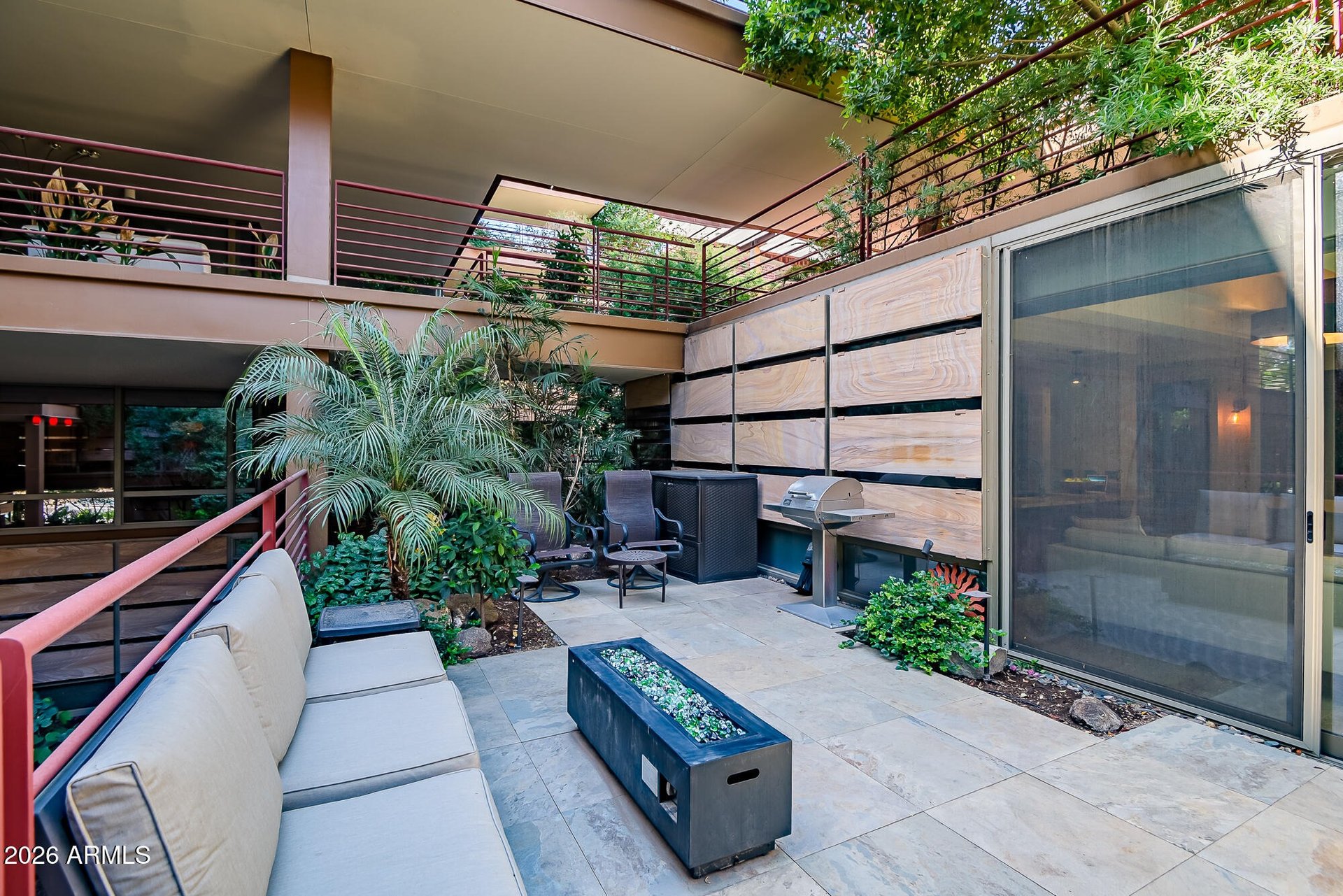 7141 E Rancho Vista Dr, #2014