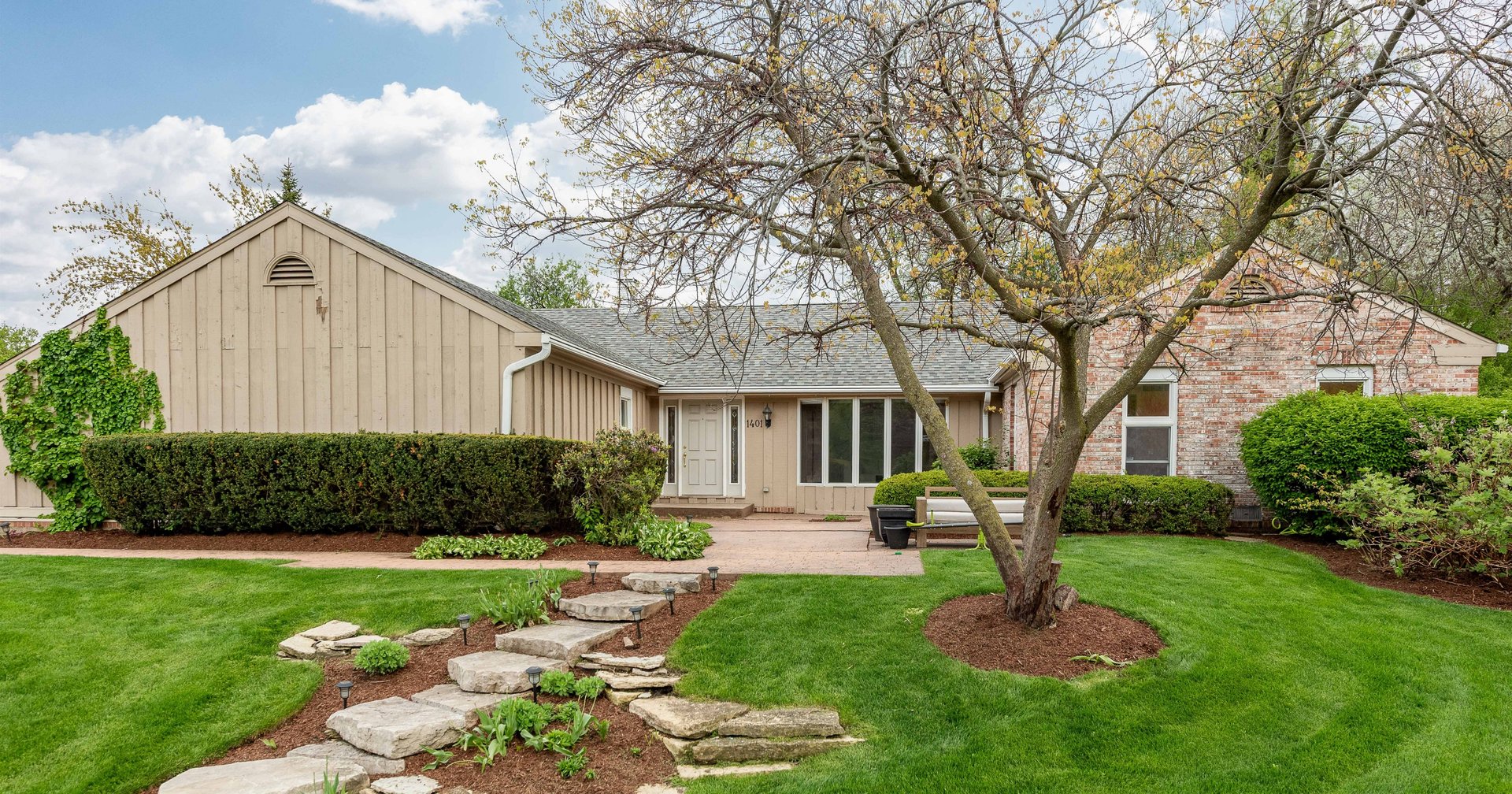 1401 Golden Bell Court