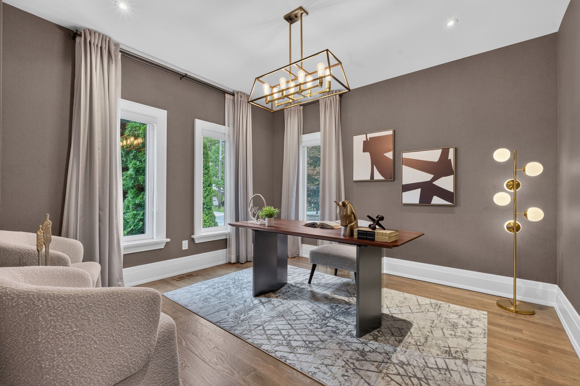 Fully Renovated Designer Residence