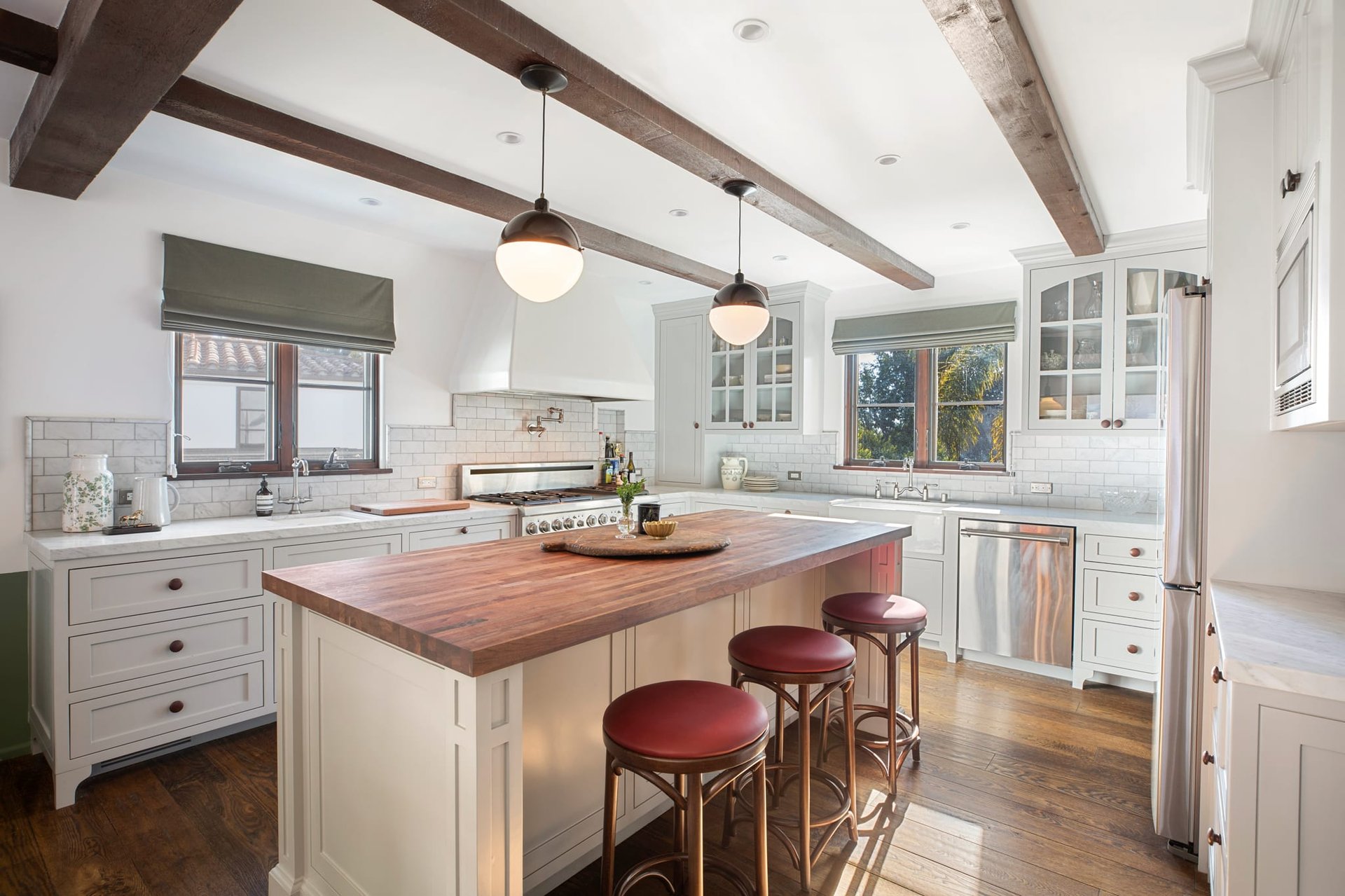 Chic Hideaway above The Strip 