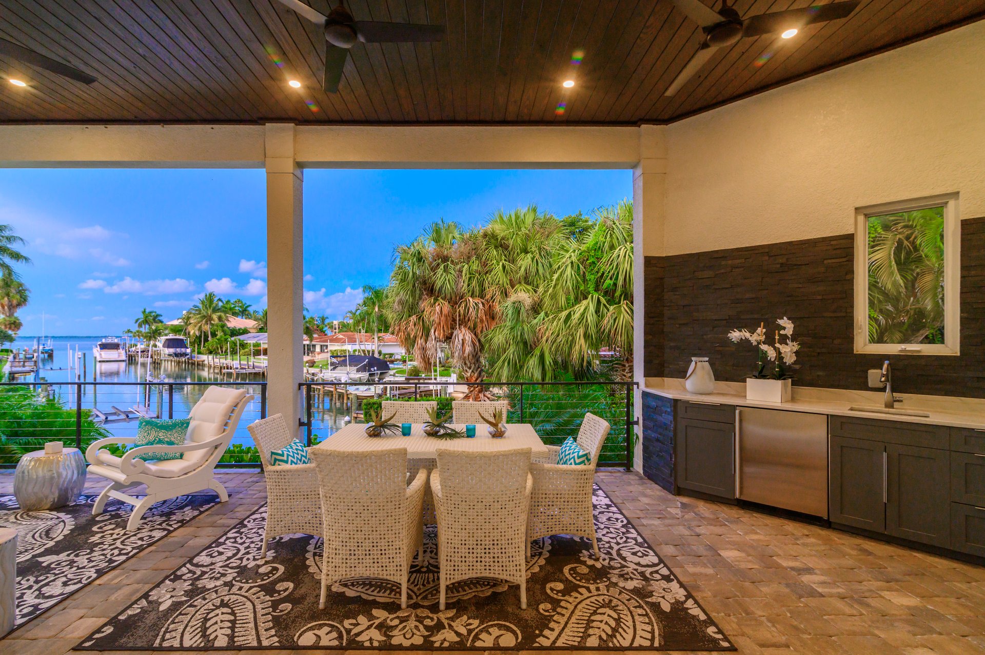 500 Ketch Lane, Country Club Shores, Longboat Key