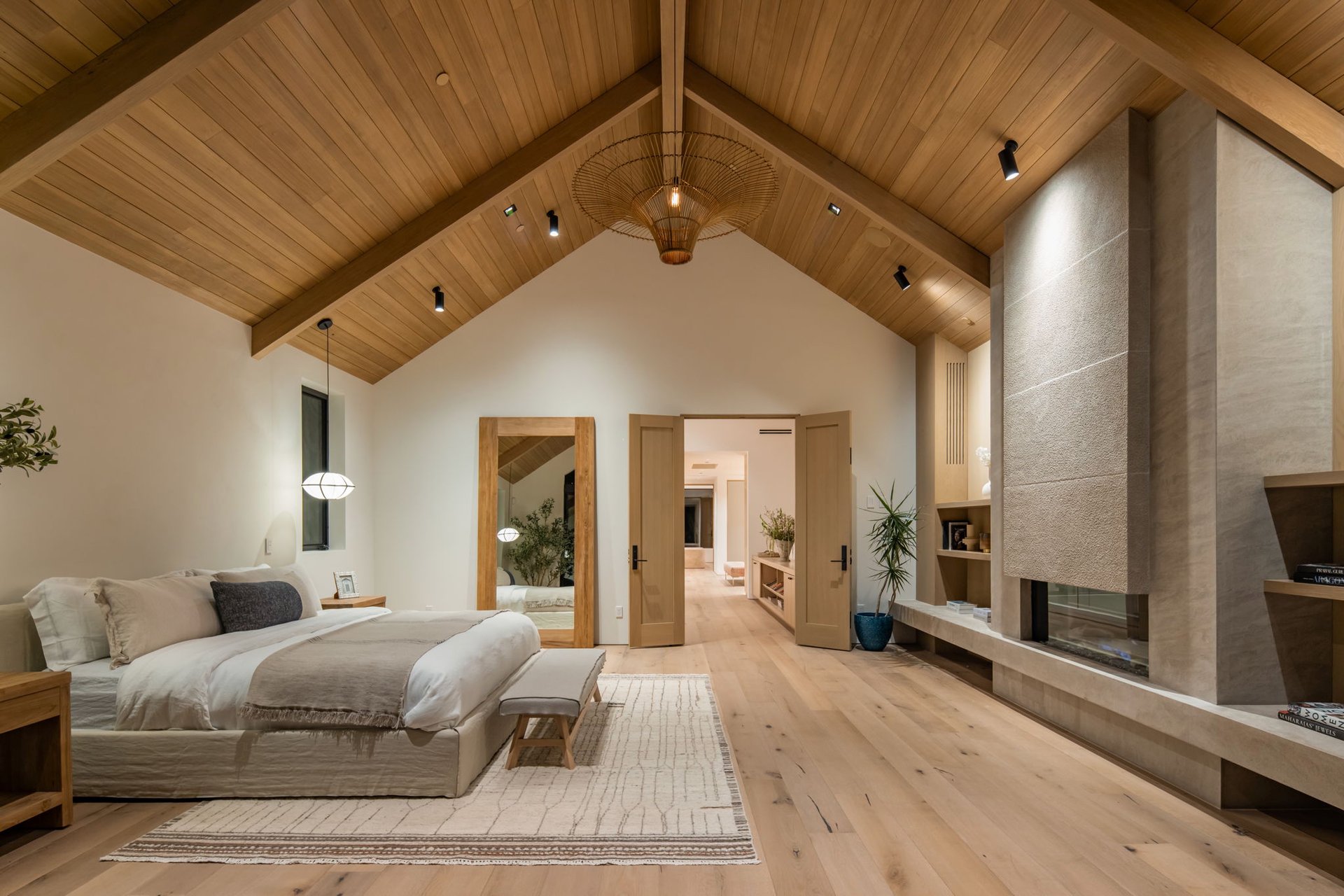 The Viewcrest Lodge in Studio City 