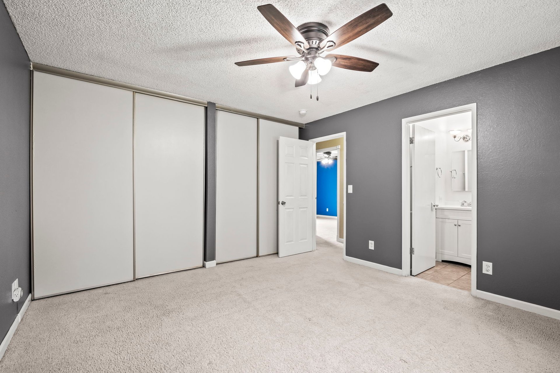 401 Sunlight Dr