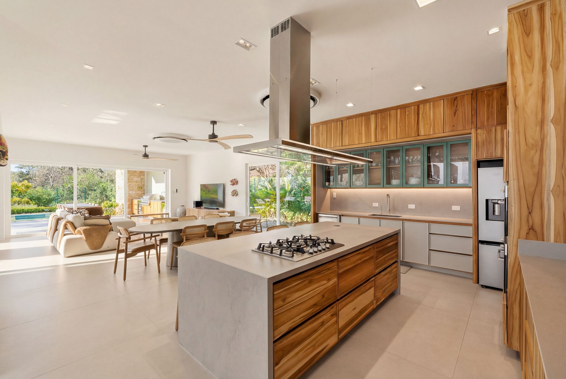 Casa Estrella de Mar | Luxury 5-Bedroom Beachside Home for Sale in Las Golondrinas, Hacienda Pinilla