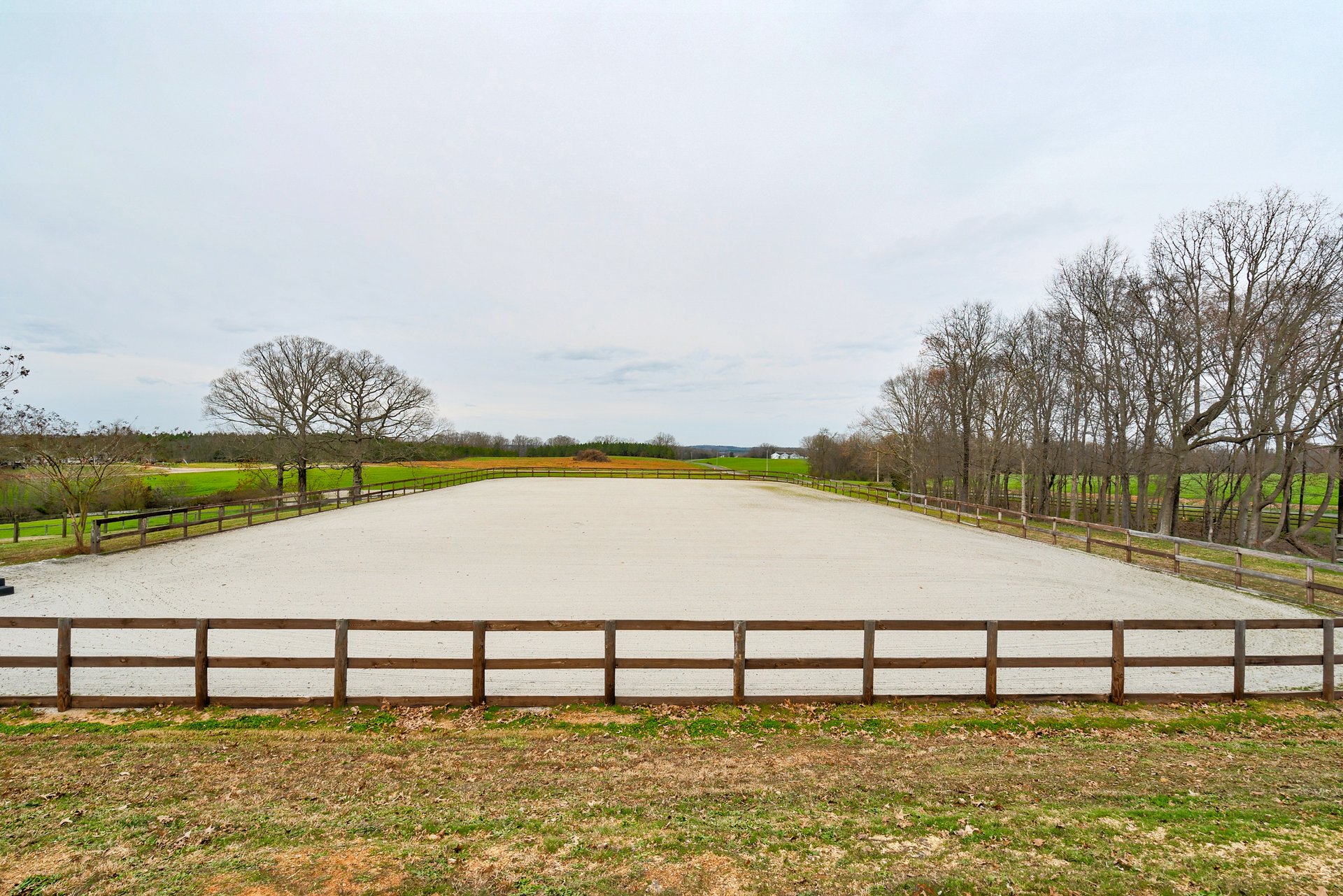 29-Acre Equestrian Estate with 14-Stall Barn