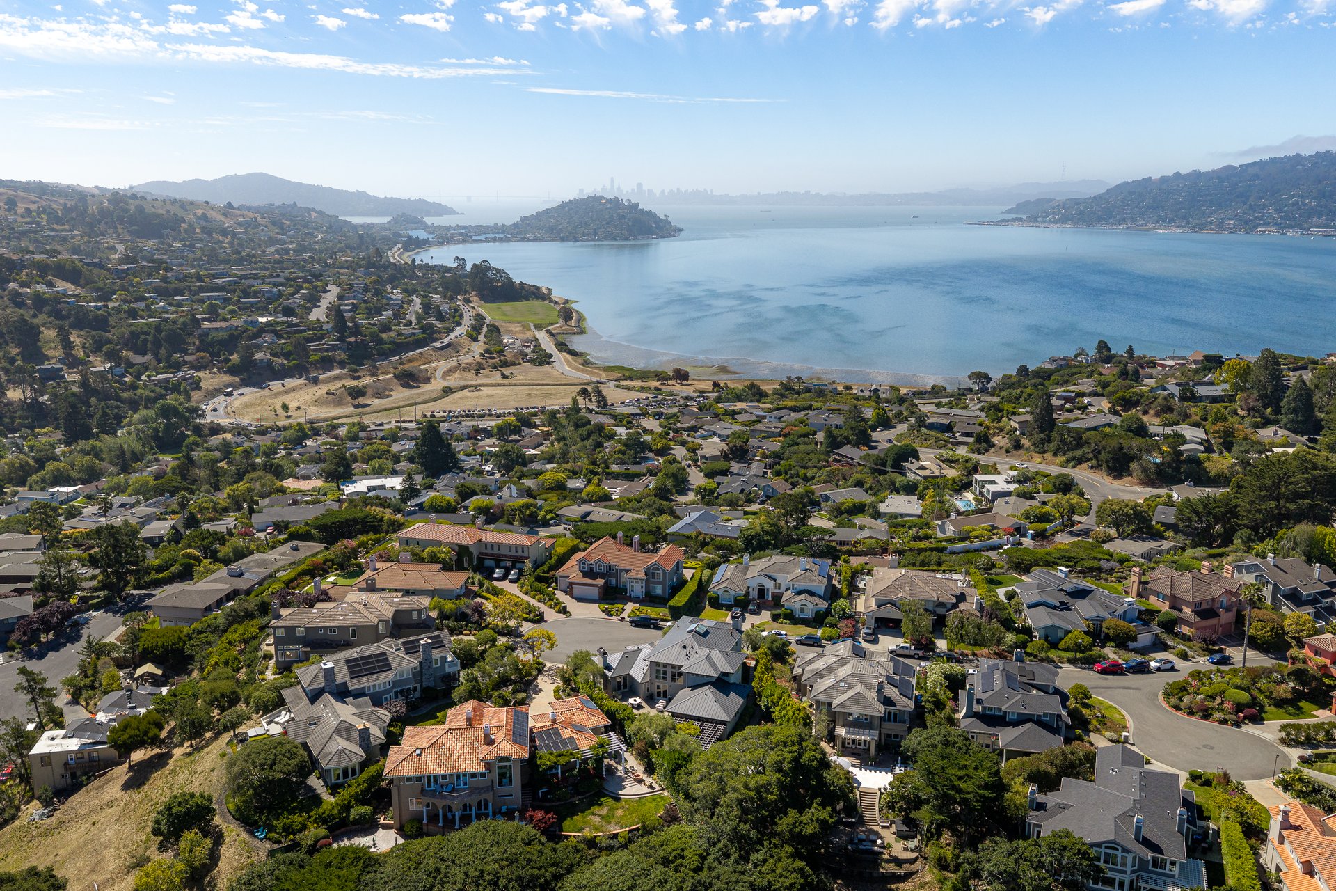 Architectural Modernism, Bay Views, and Exceptional Outdoor Living