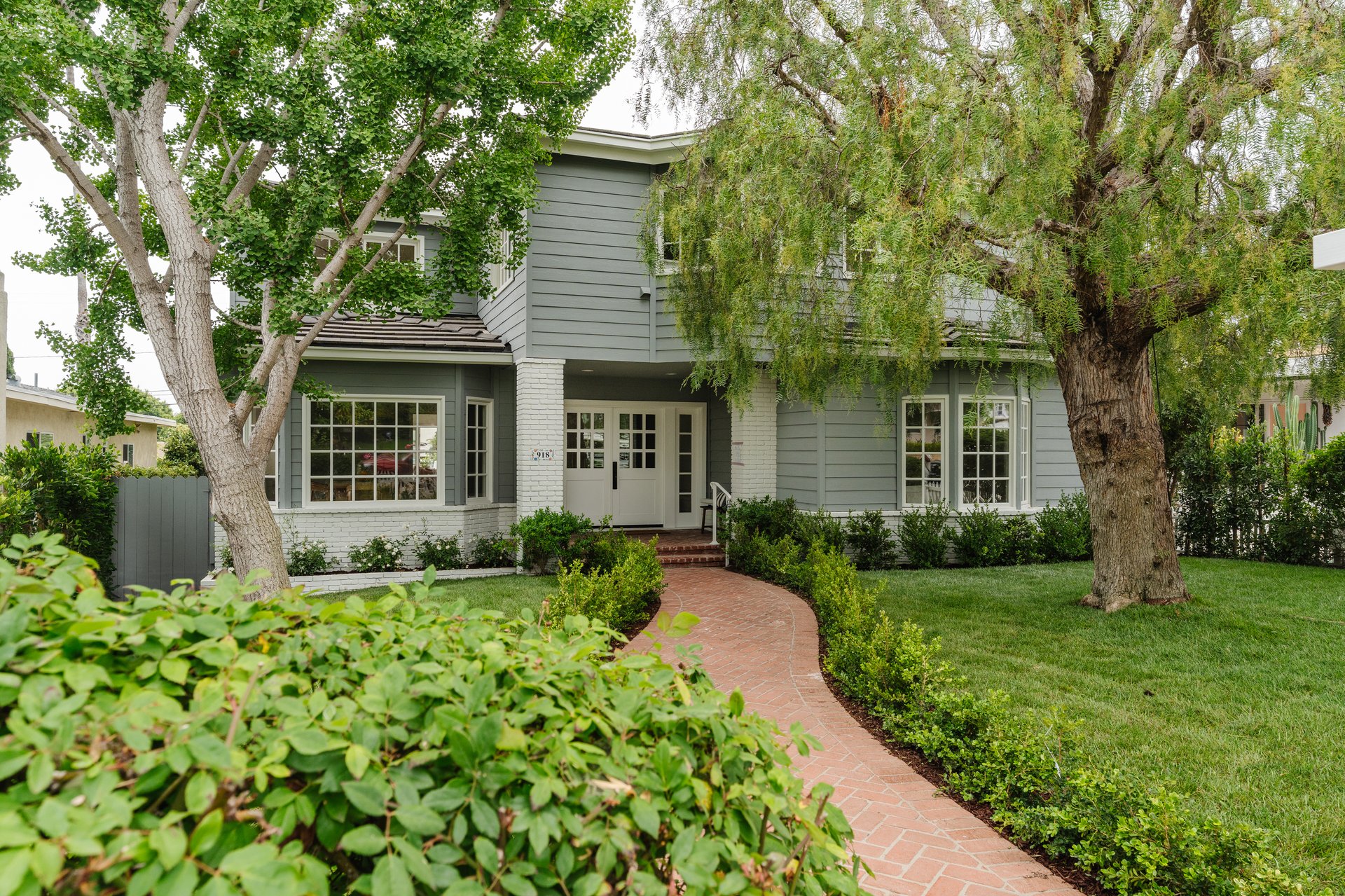 918 Stanford St