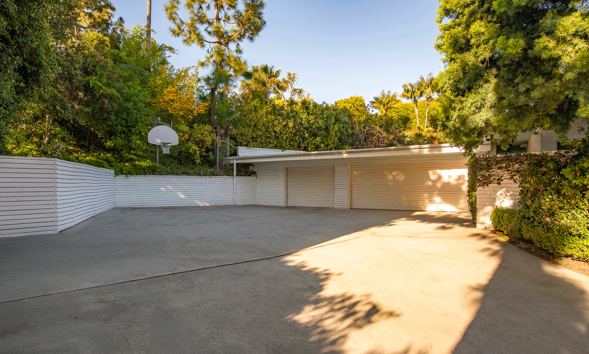 409 Drury Ln, Beverly Hills