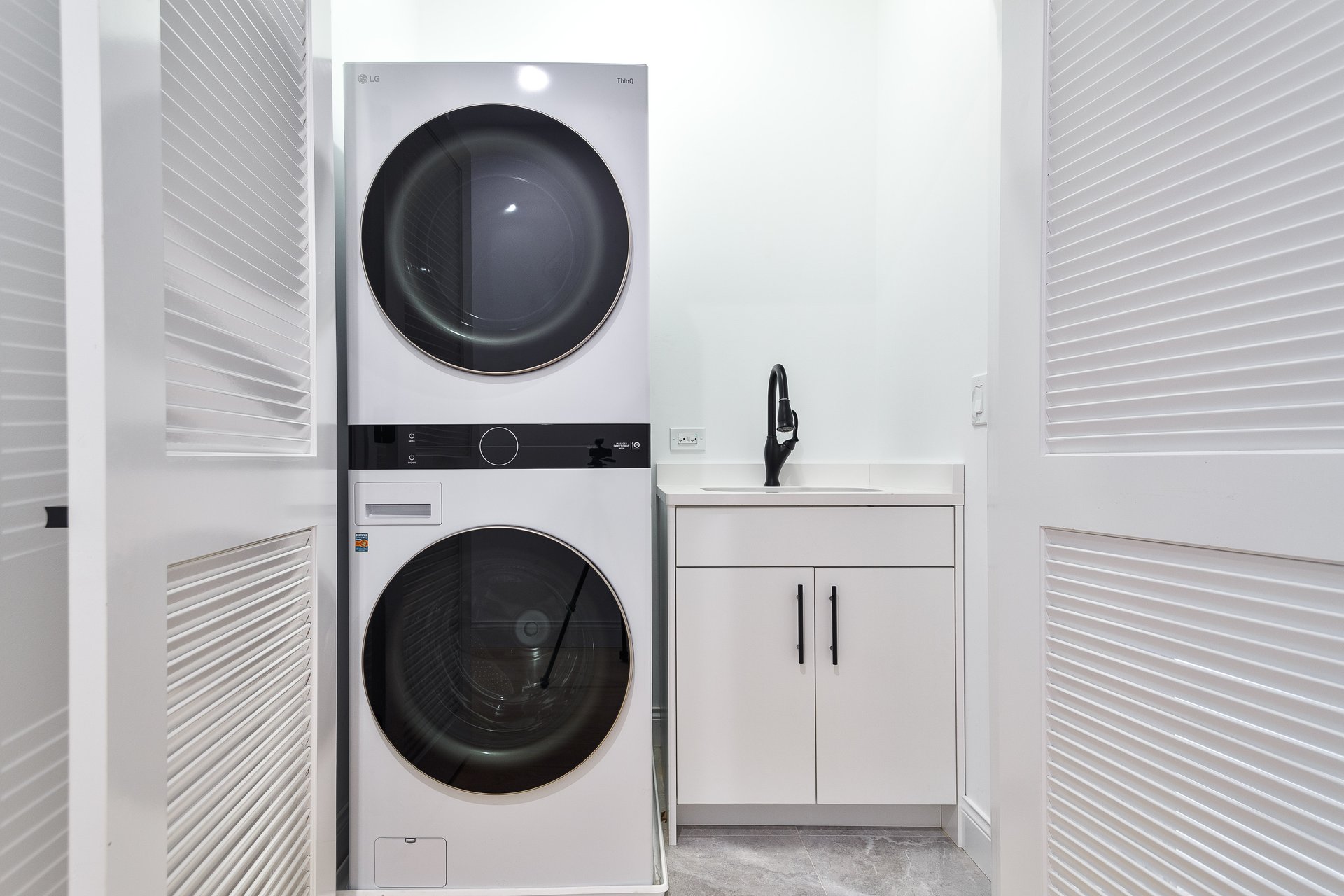 5446 S Kimbark Avenue Unit 2