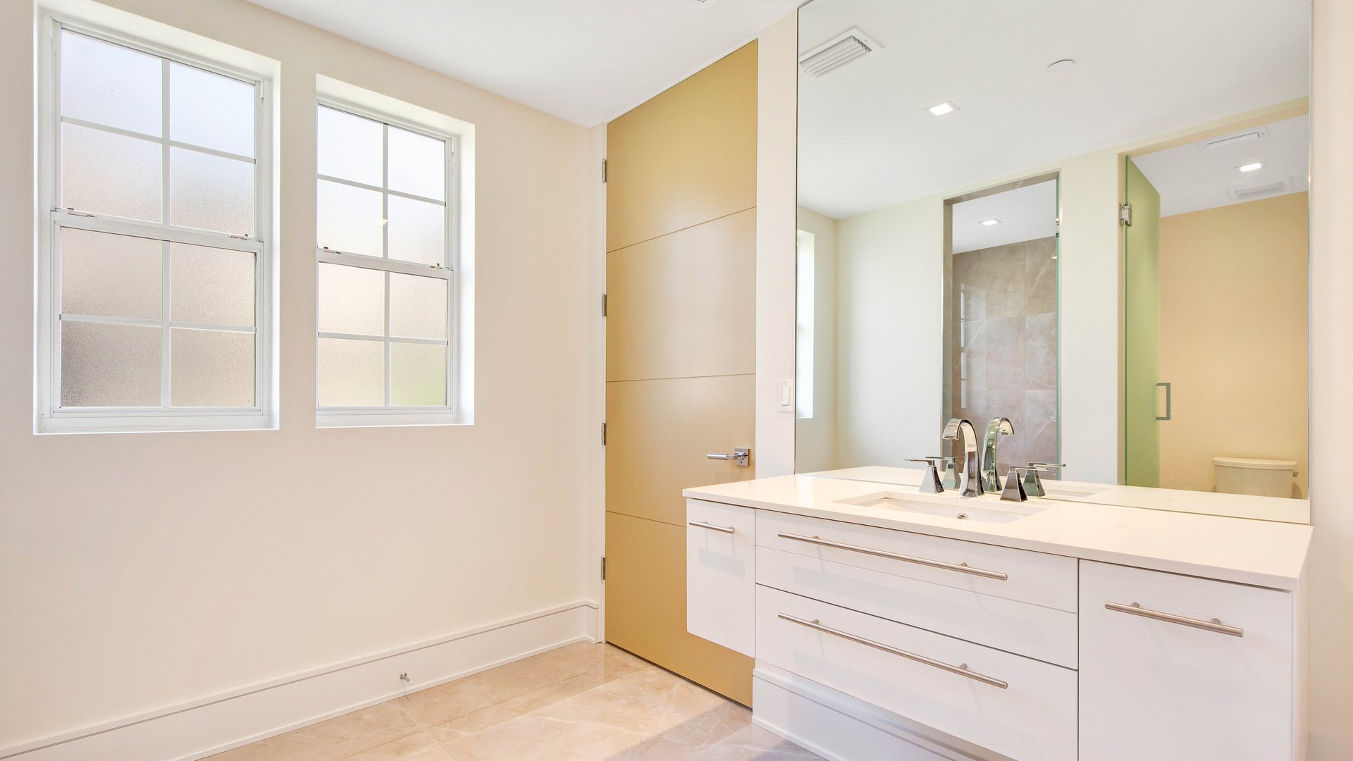 147 S Interlachen Ave Unit 301
