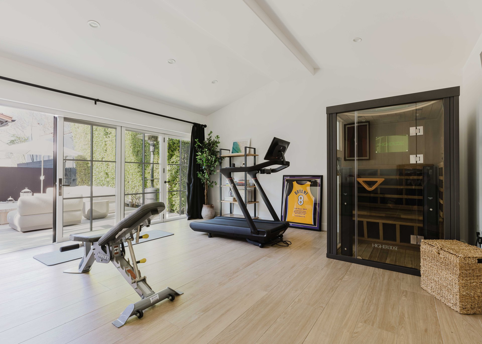 408 Westbourne Dr, West Hollywood 