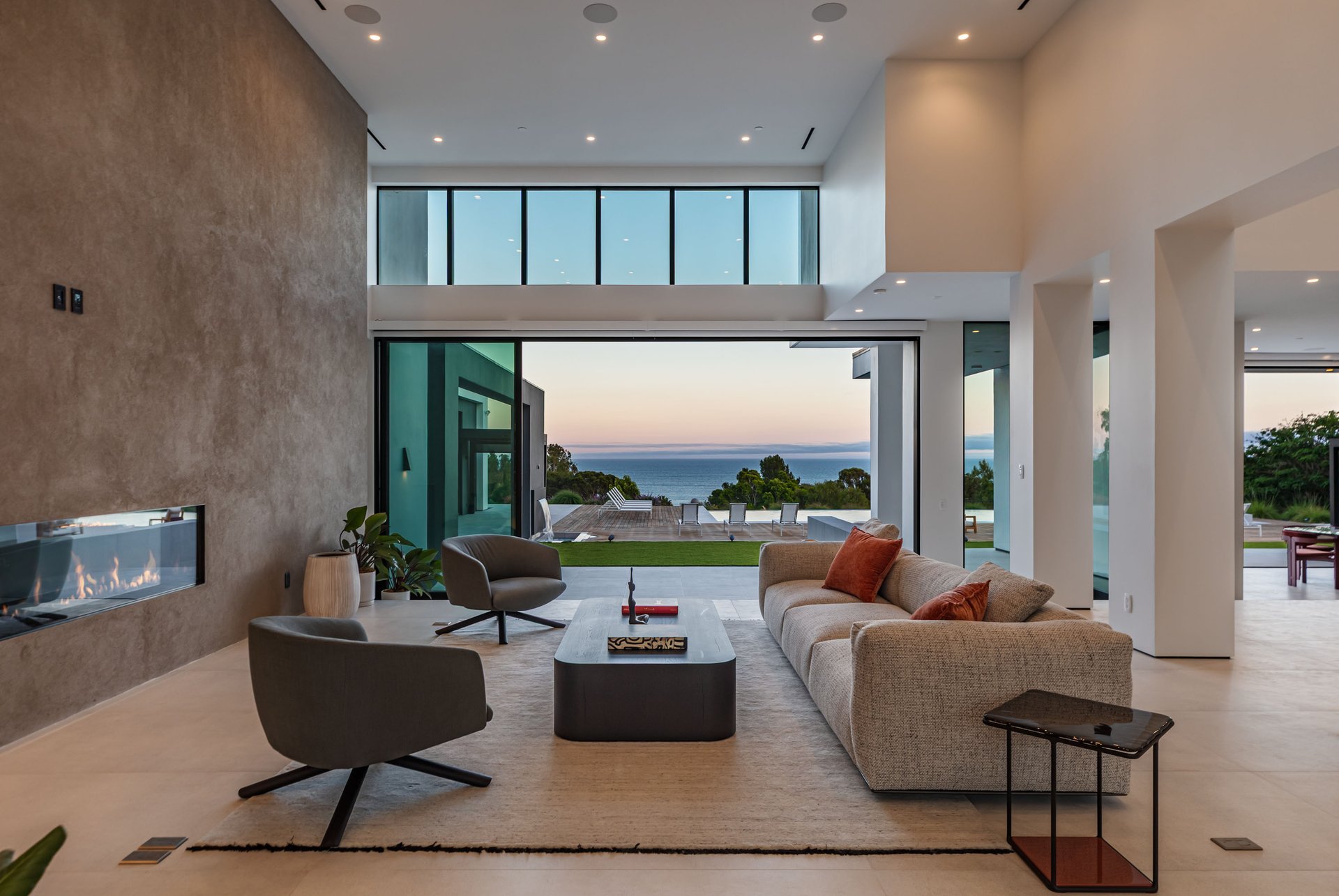 27715 Pacific Coast Hwy