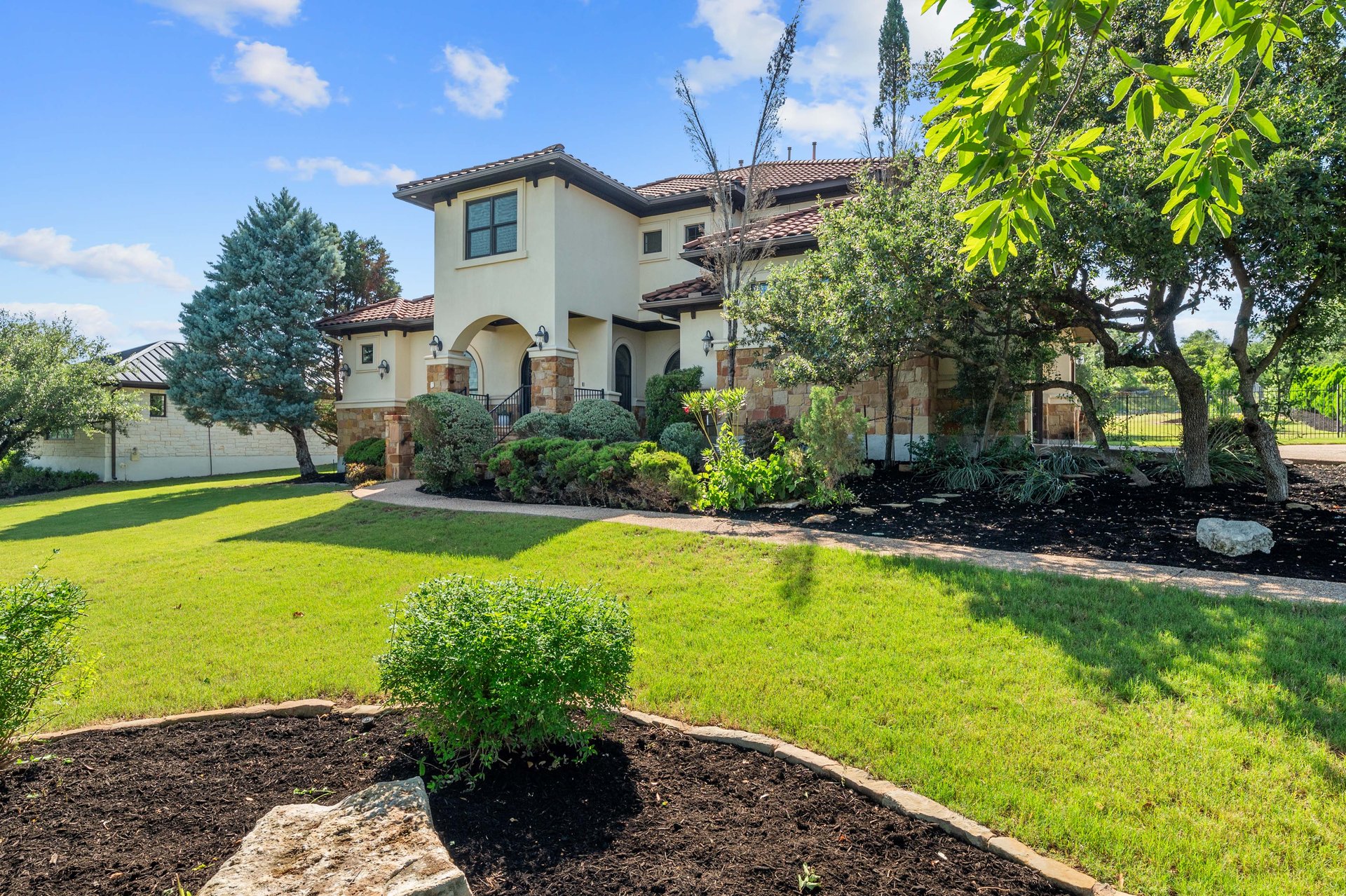 107 Bella Strada Cove