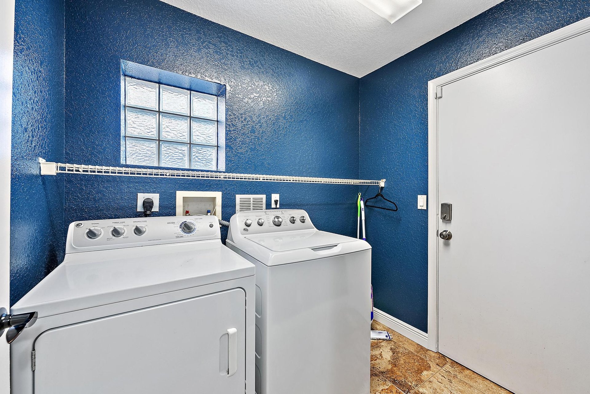 6188 Wiloughby