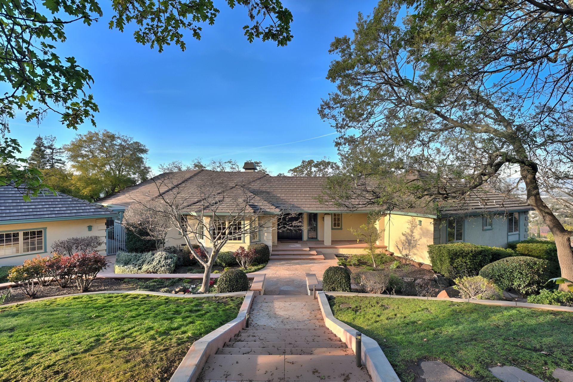 115 Harwood Ct