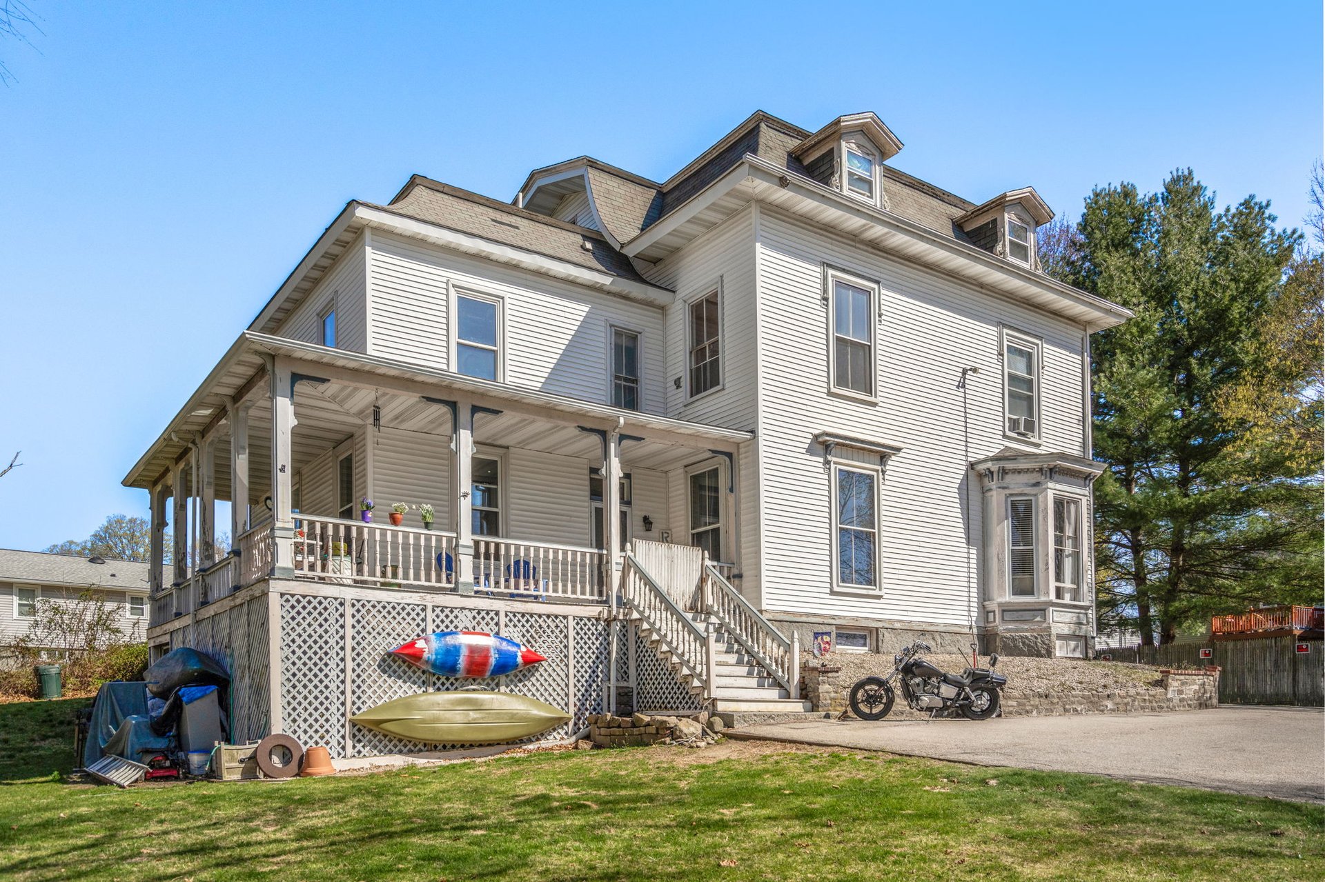 391 Elm St