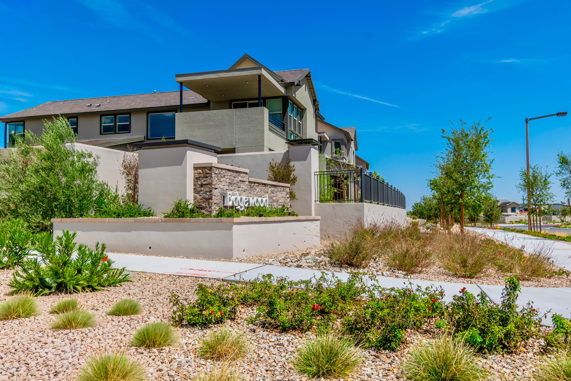 941 Golden Summit Avenue