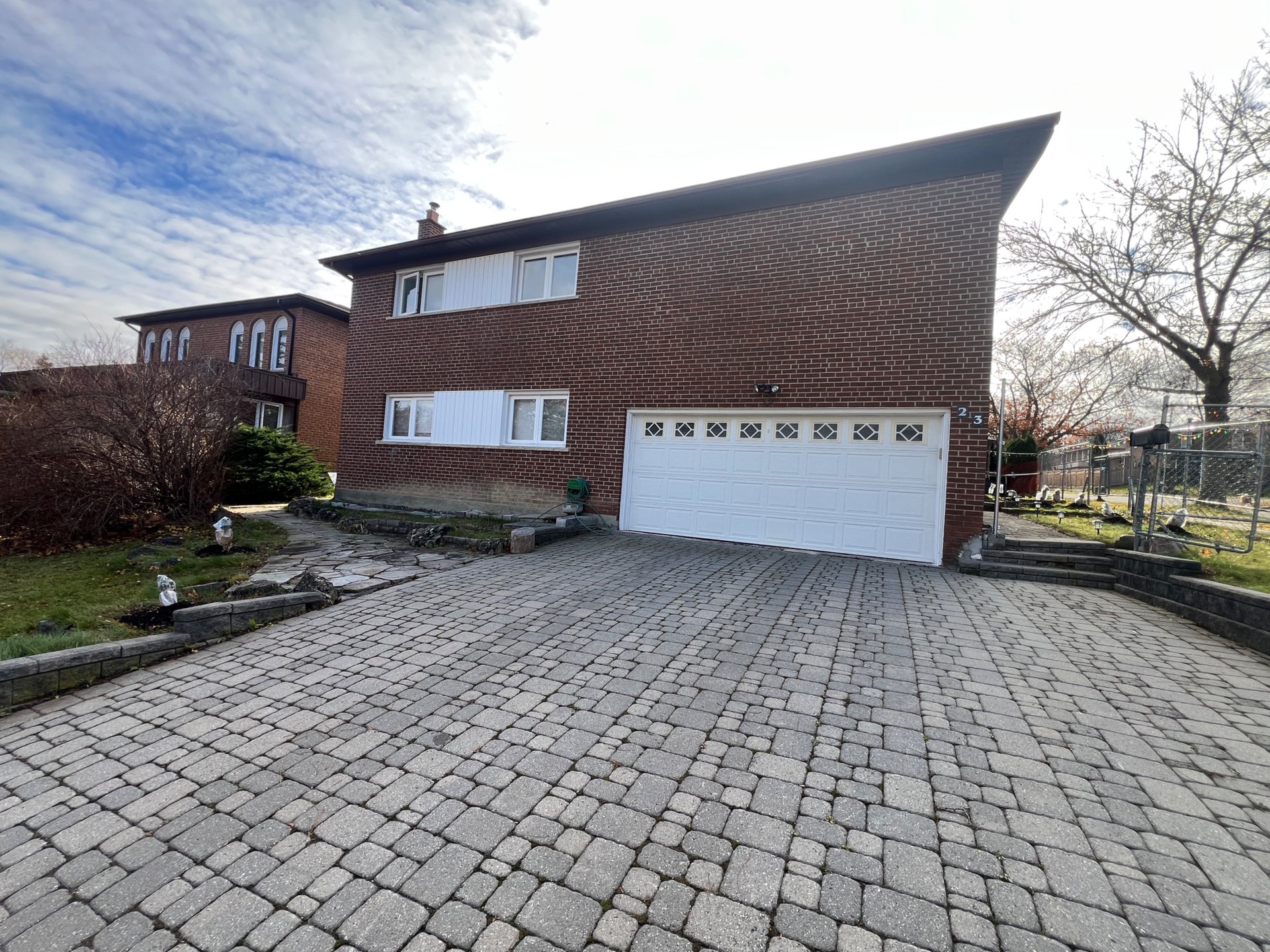 23 Beardmore Crescent