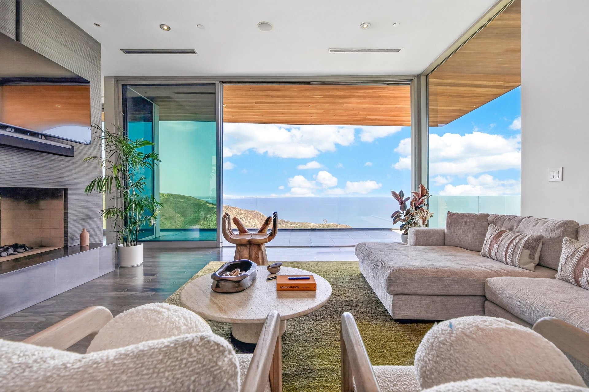 Casa Azure by Oraklus