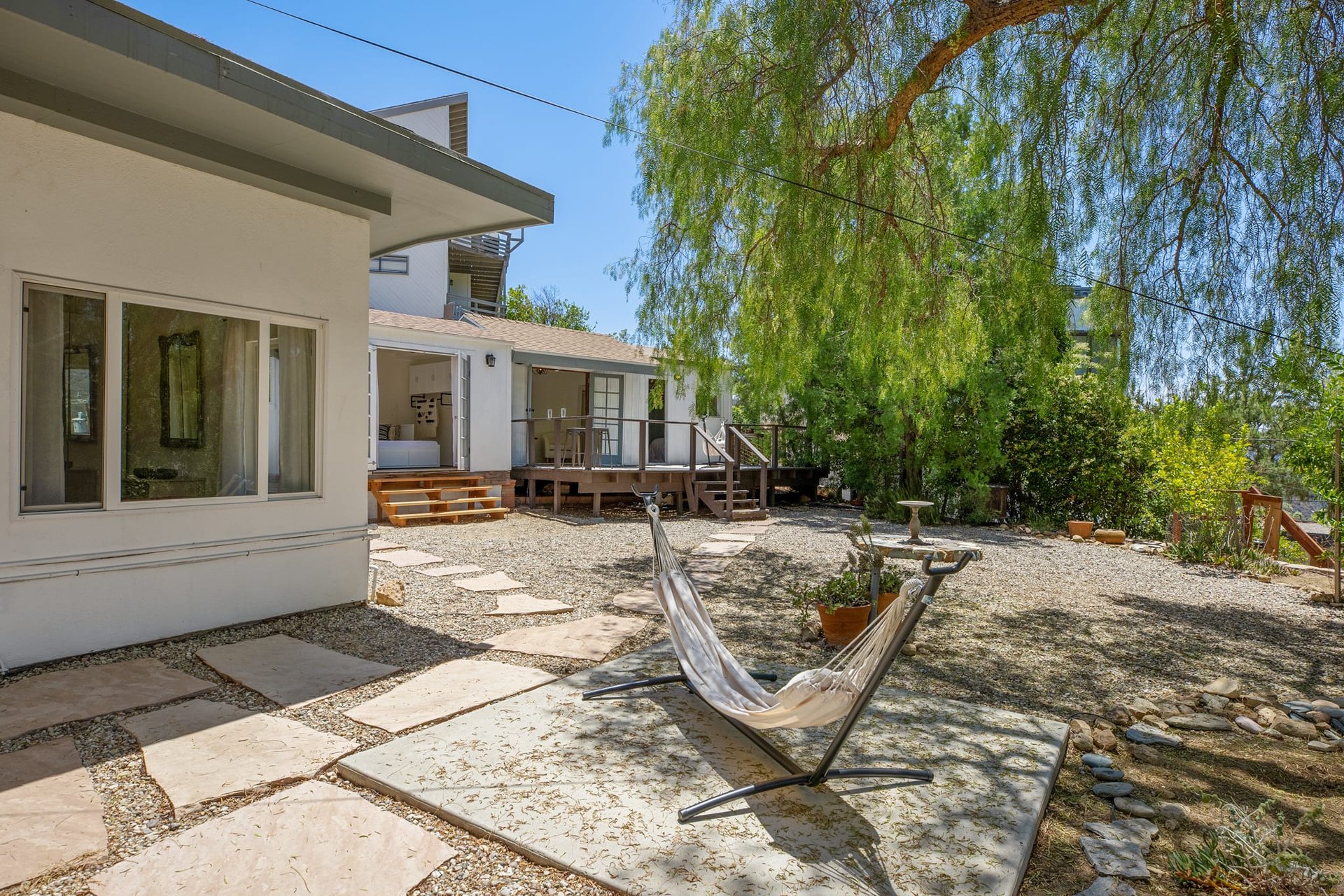 2708 Topanga Skyline Dr