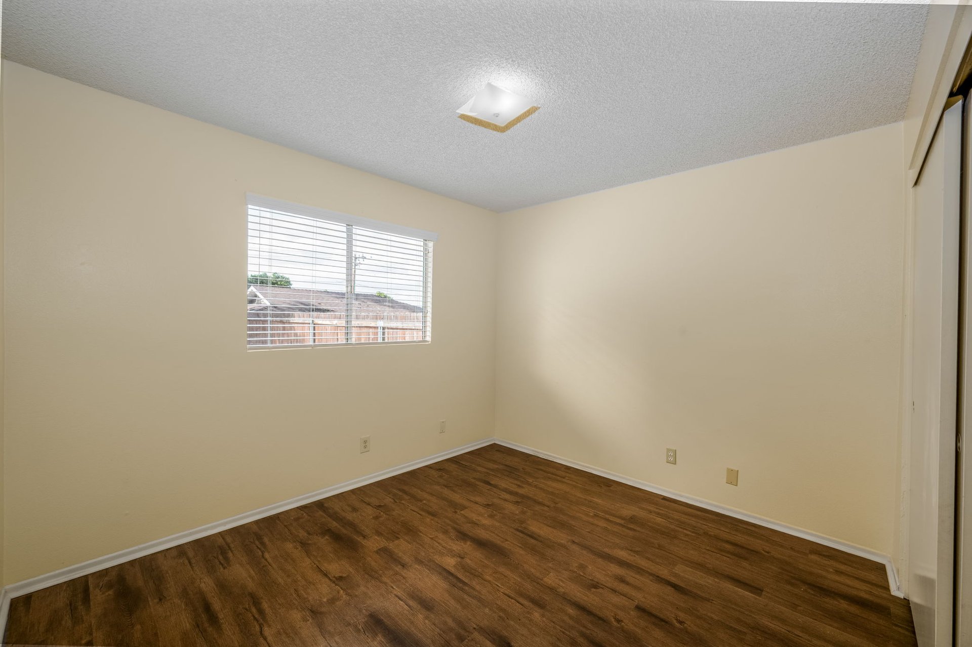33115 Evergreen Dr