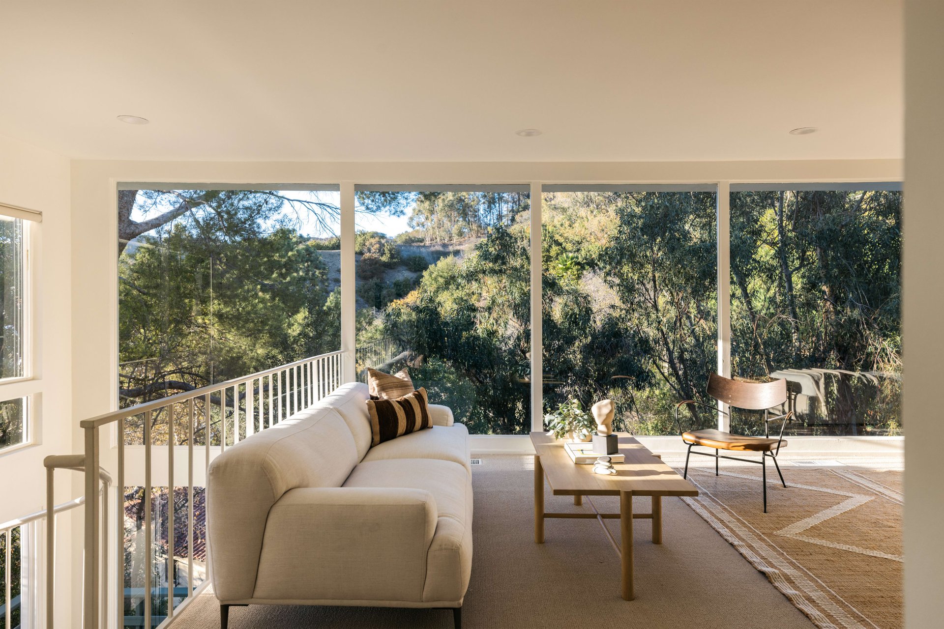 A Peaceful c. 1954 Architectural in Los Feliz