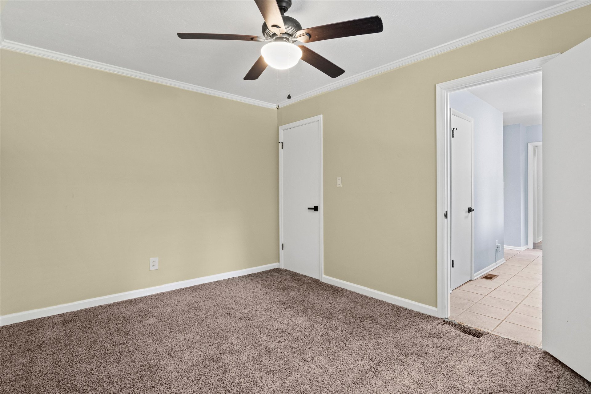 2521 Harriman Circle