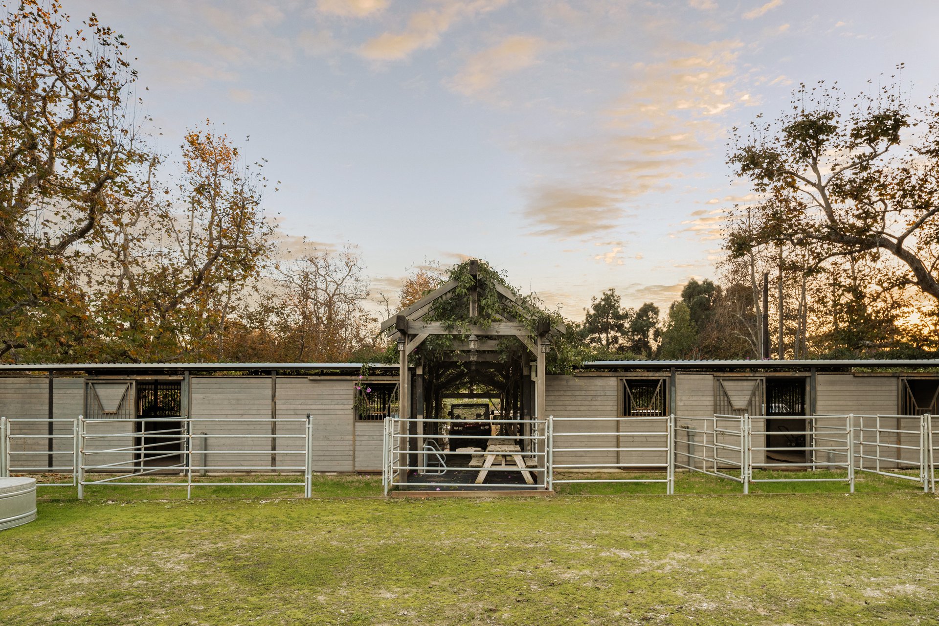 6332 Busch Dr