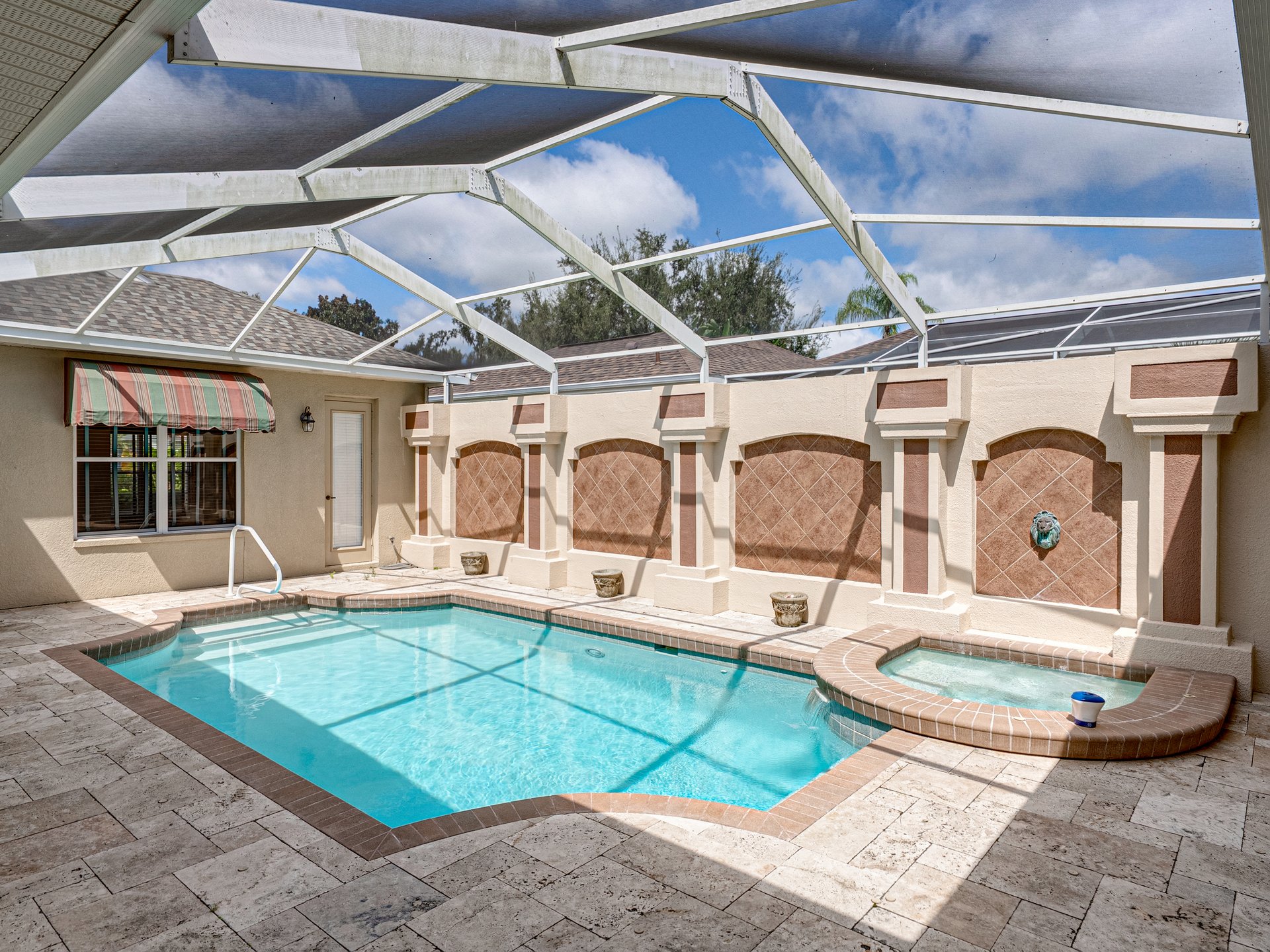 12508 FOREST HIGHLANDS DR