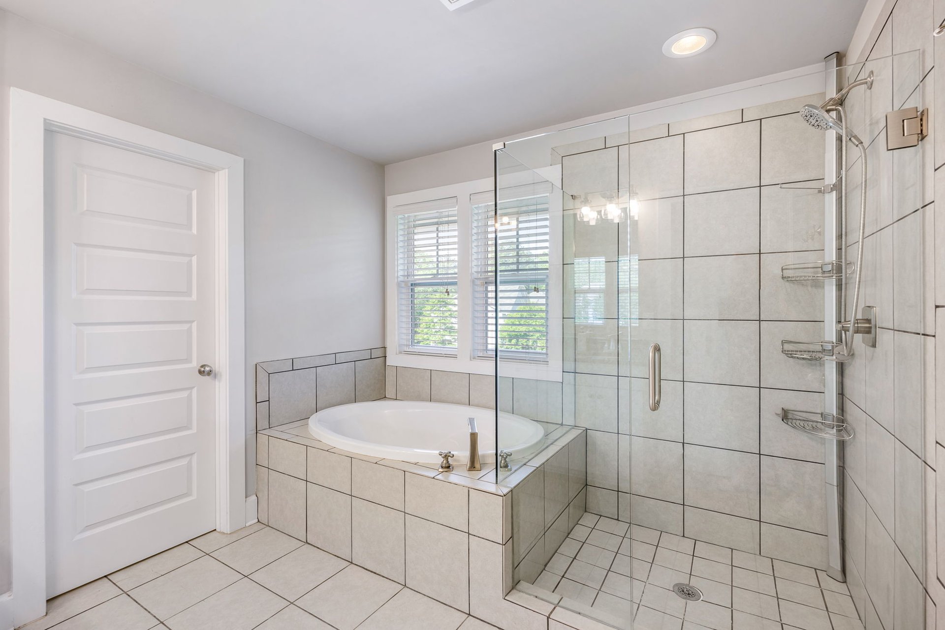 2136 Oak Knob Drive, Decatur, Georgia 30032