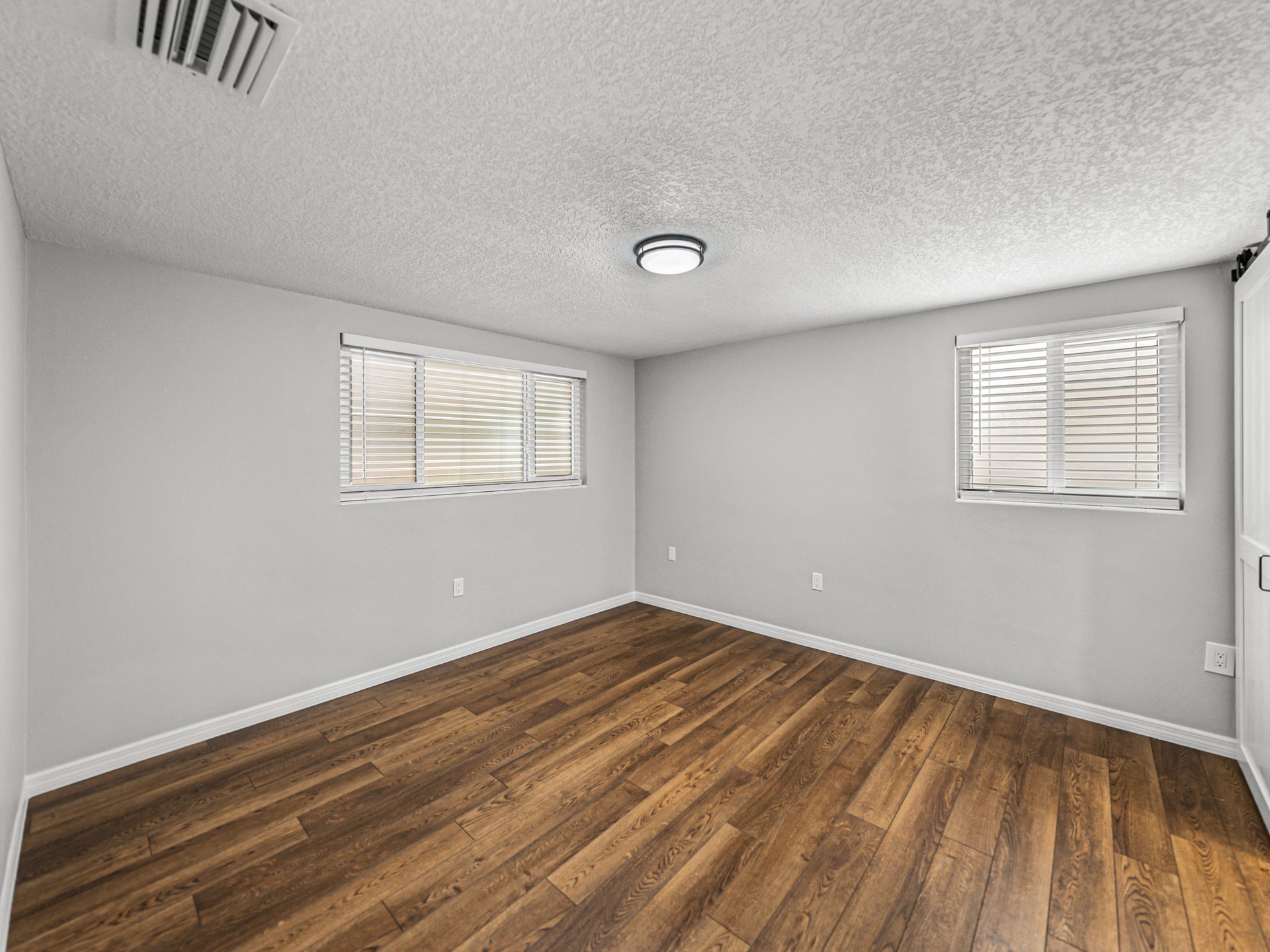 7824 LOTUS DR