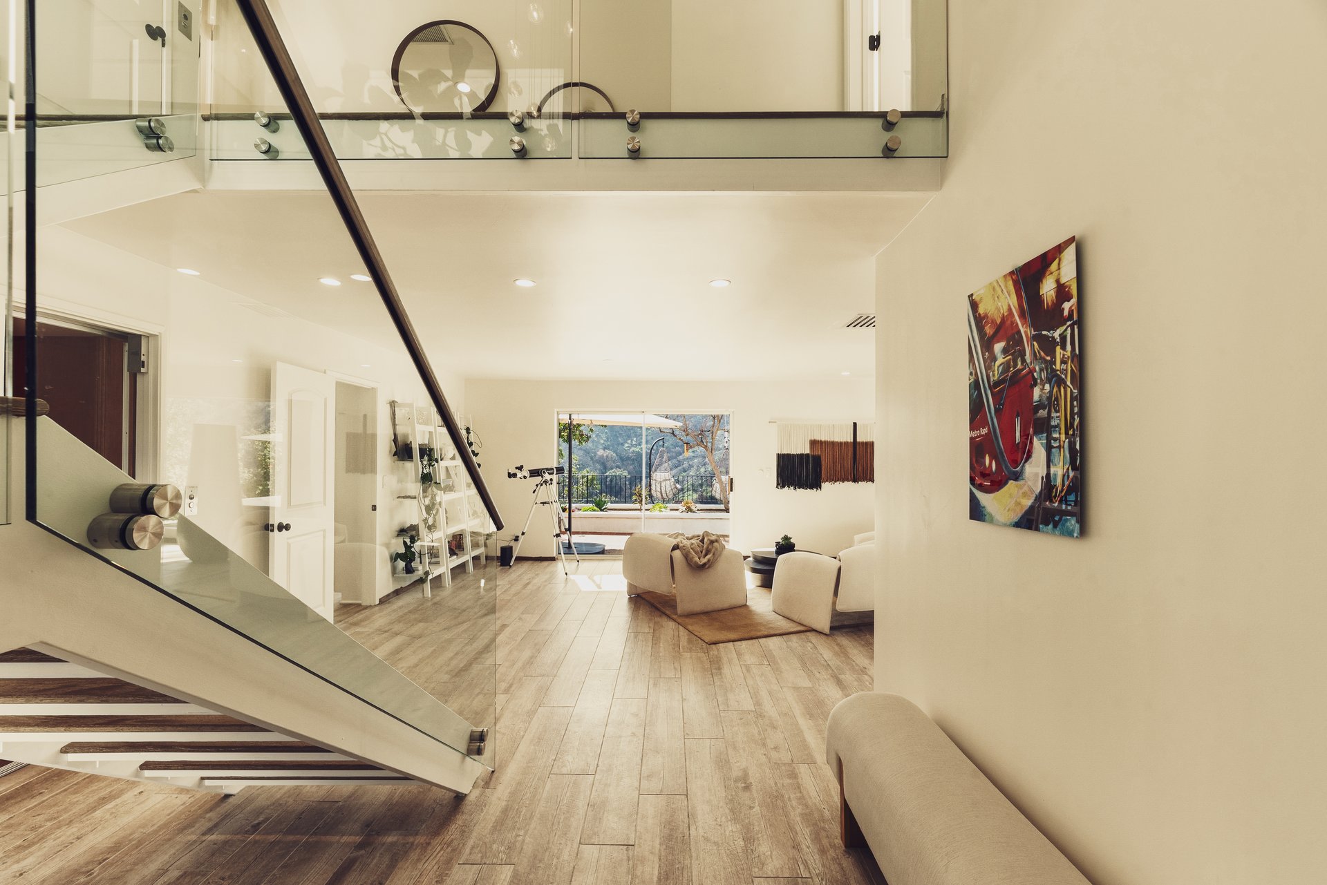 2533 La Condesa Dr, Brentwood