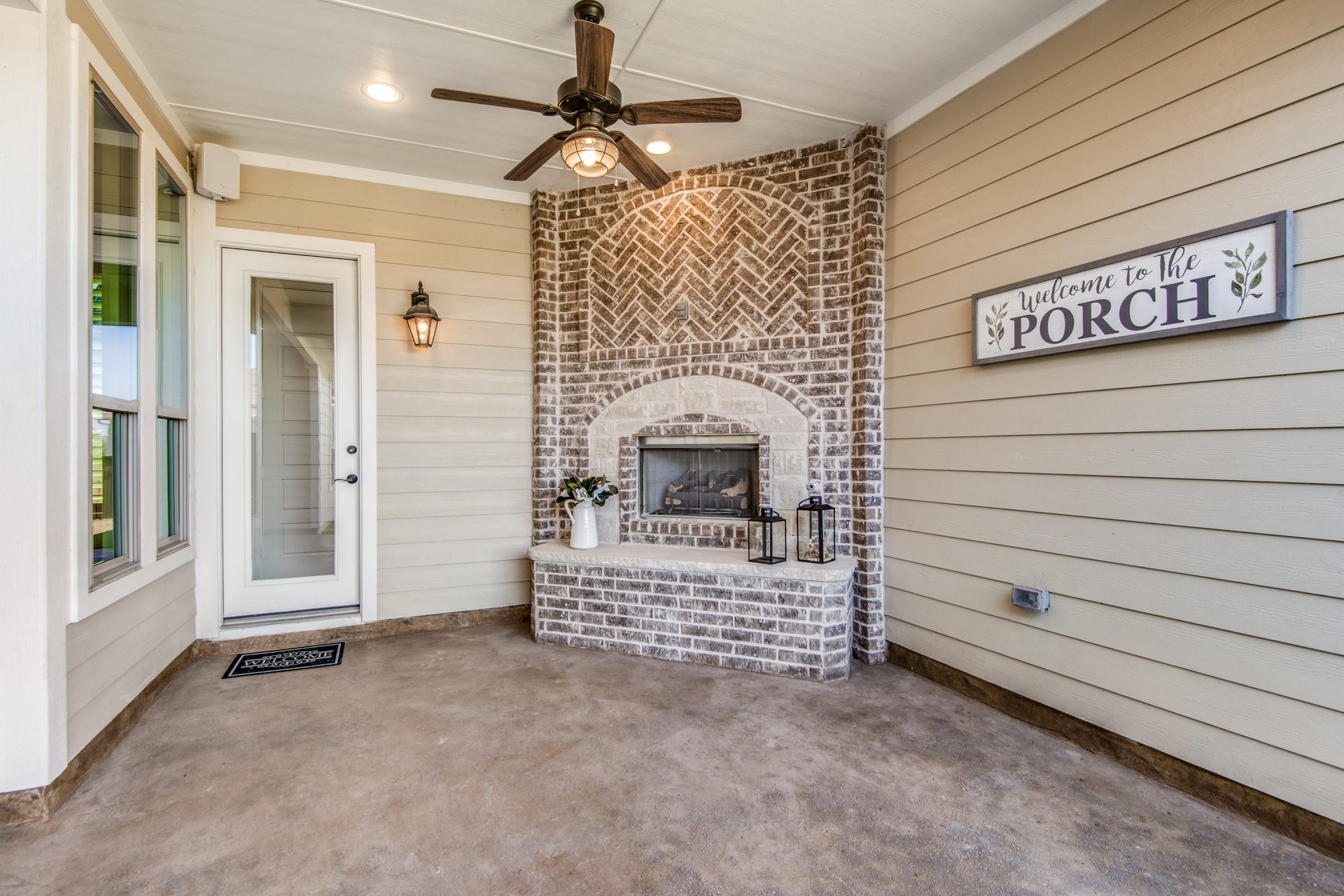 Modern Farmhouse Flair!
