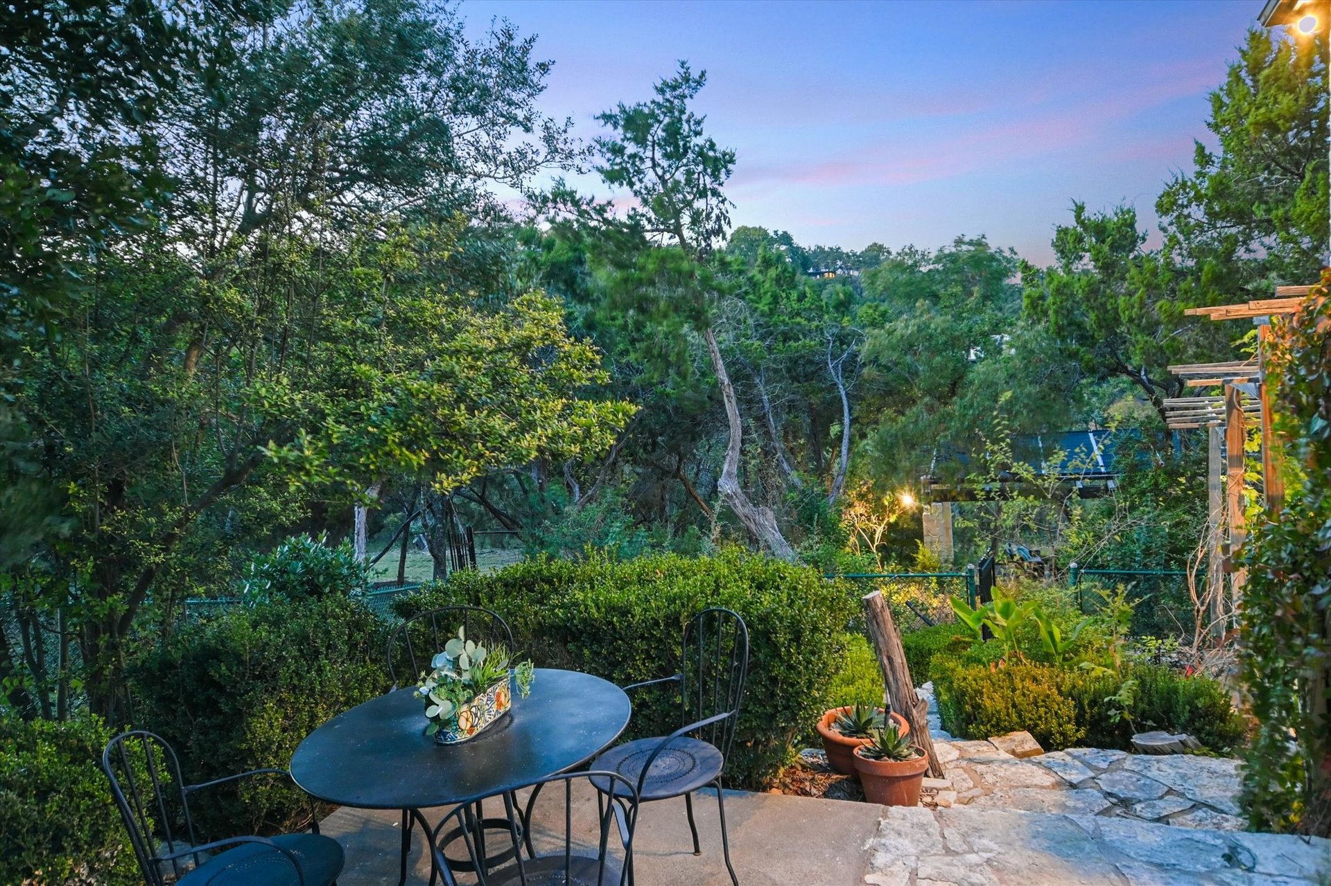 698 Windsong Trail