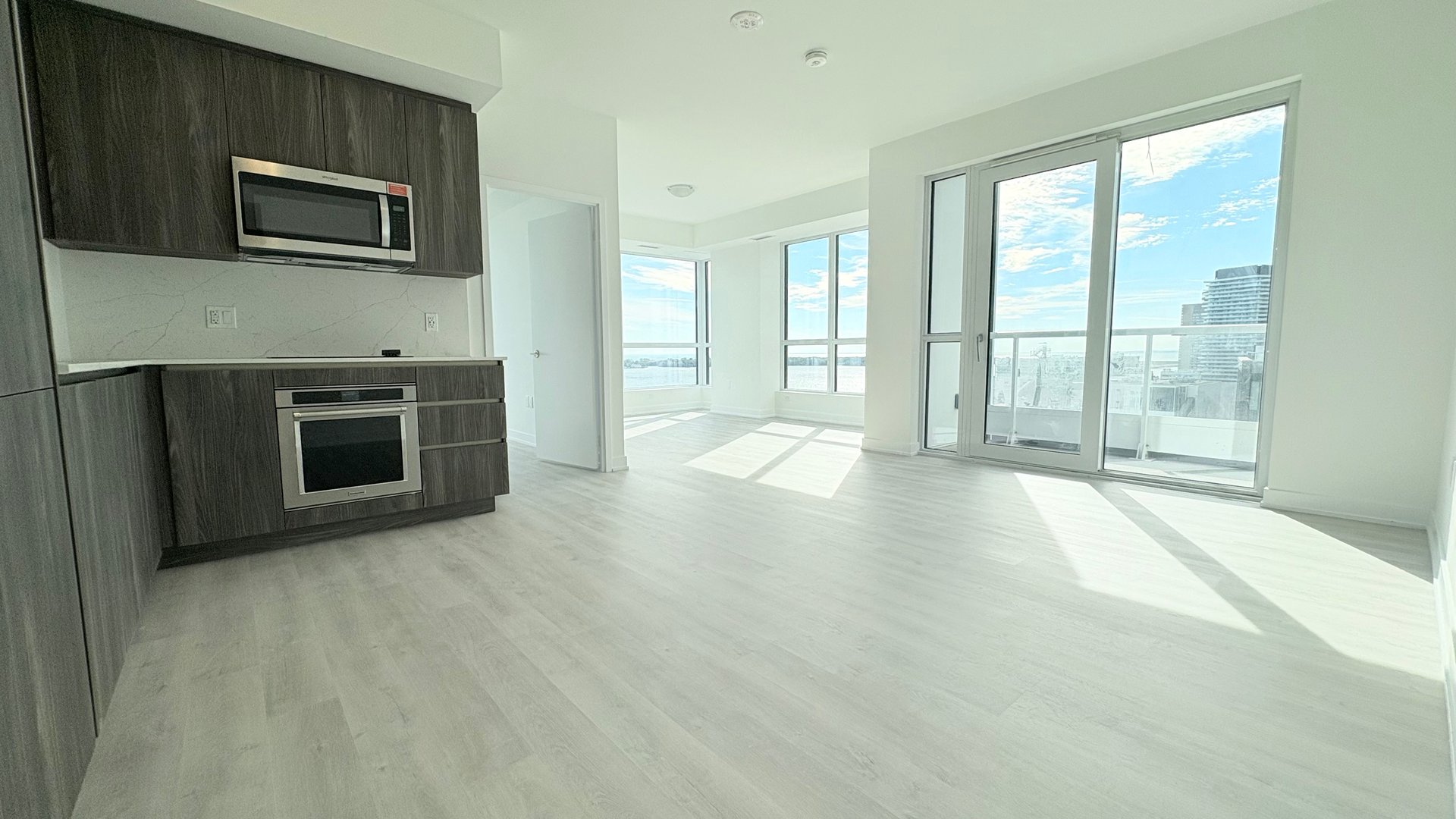 15 Richardson Street Unit: 1814