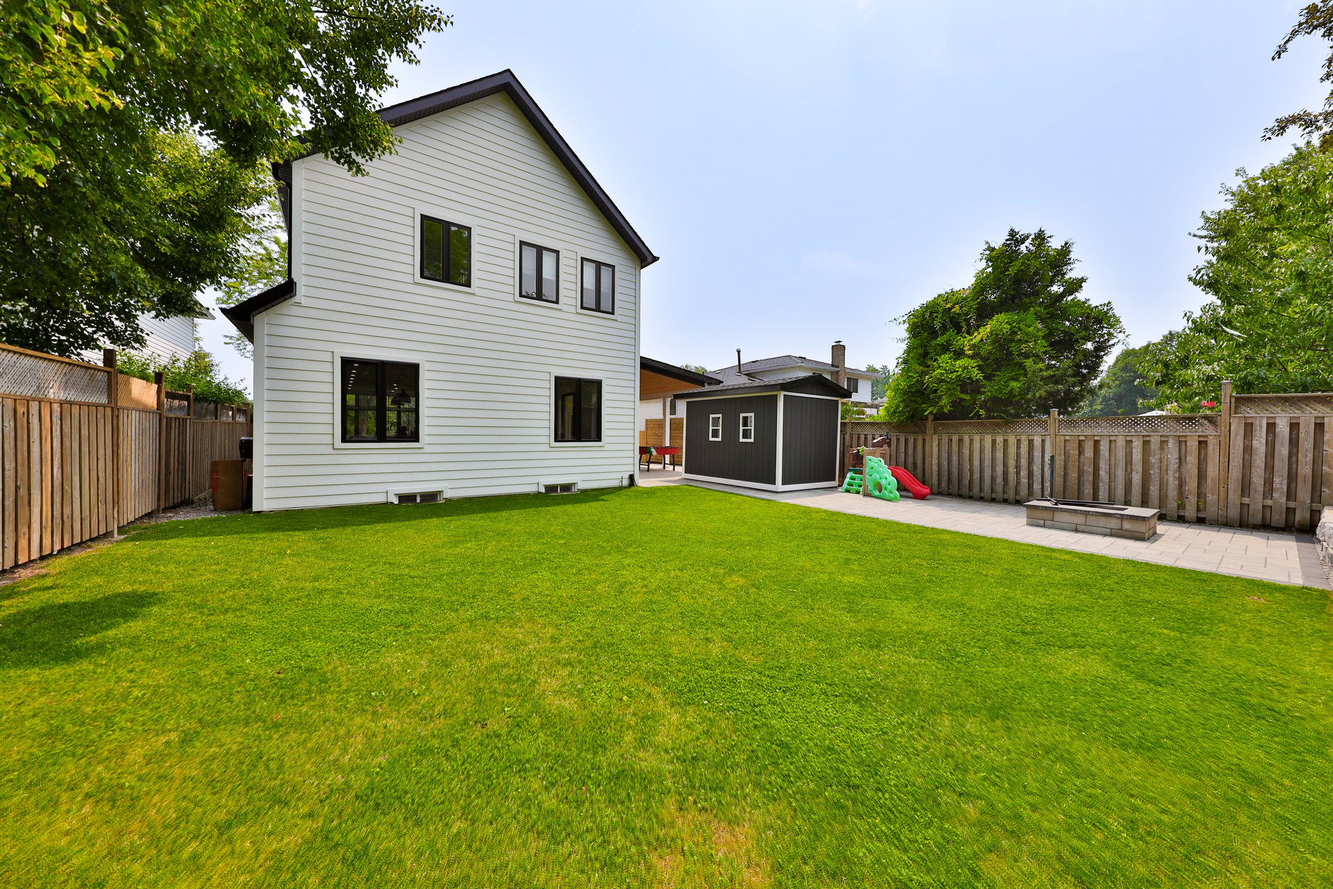 1506 Newlands Crescent, Burlington